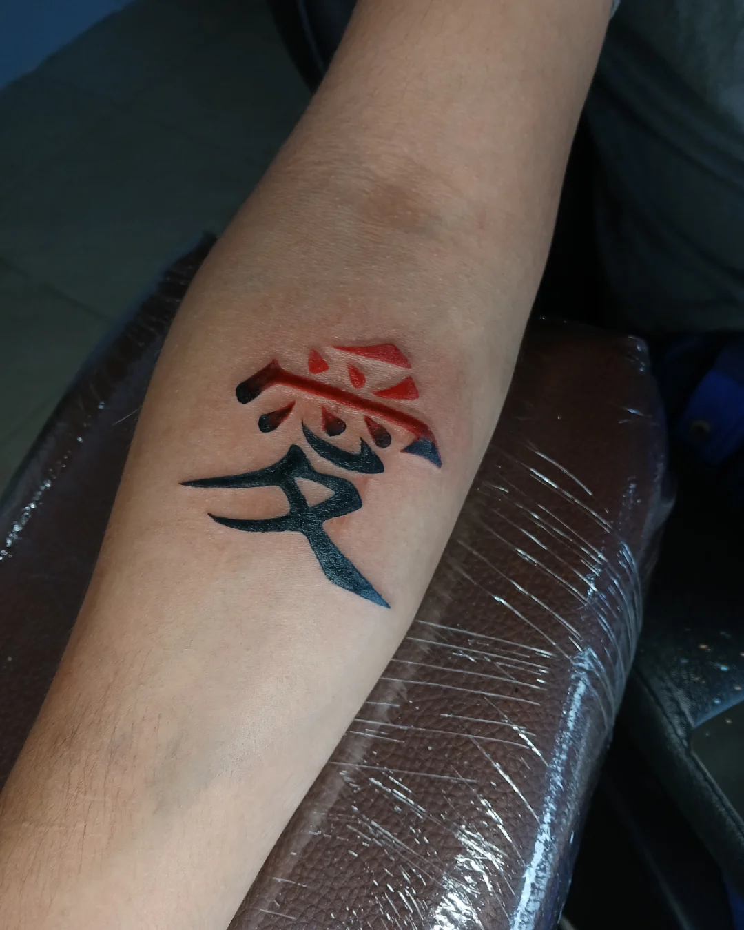 Tattoo by @mello_blue_tatto0 β black_and_grey