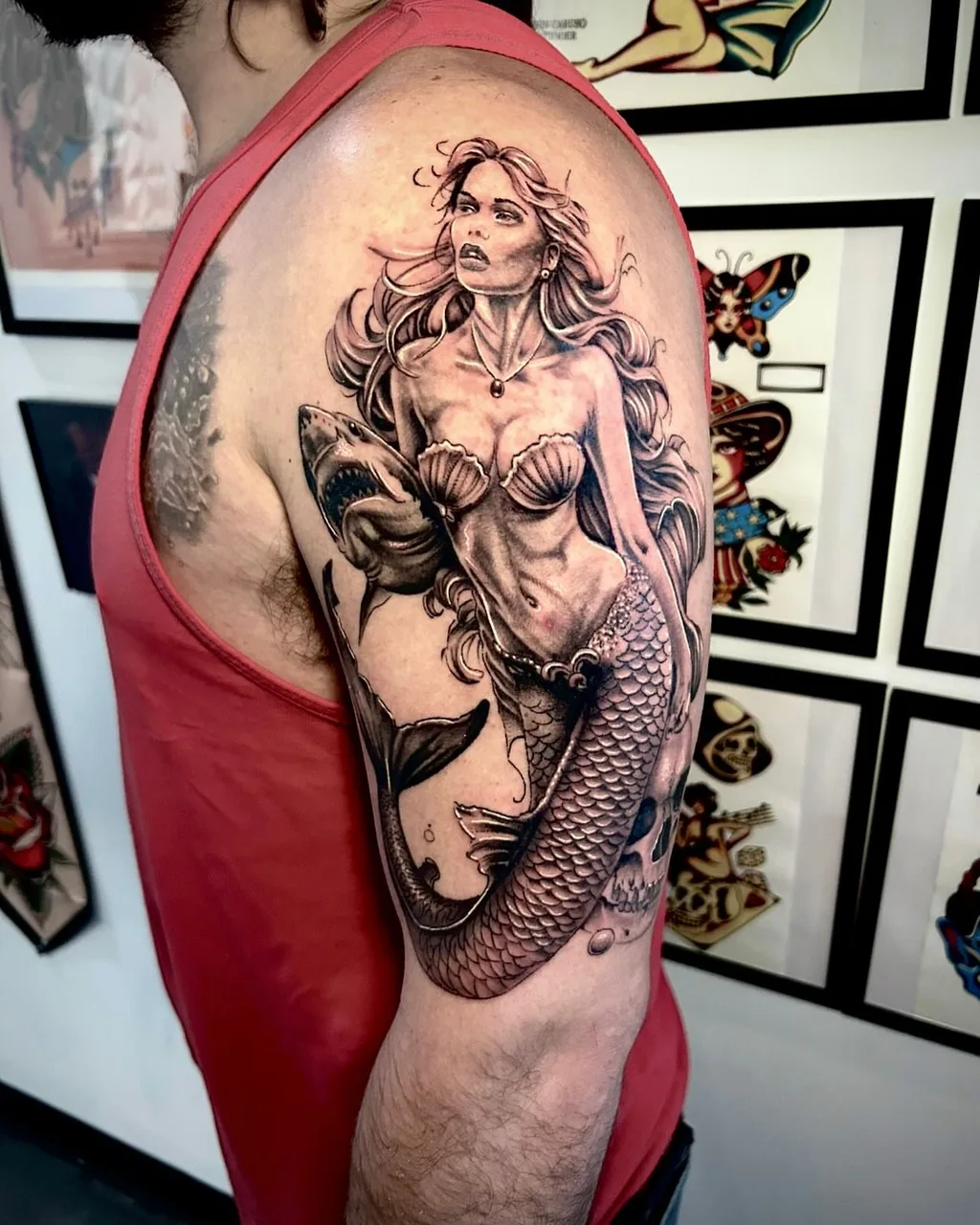 Mermaid American traditional tattoo on the shoulder by Dylan Stevens
