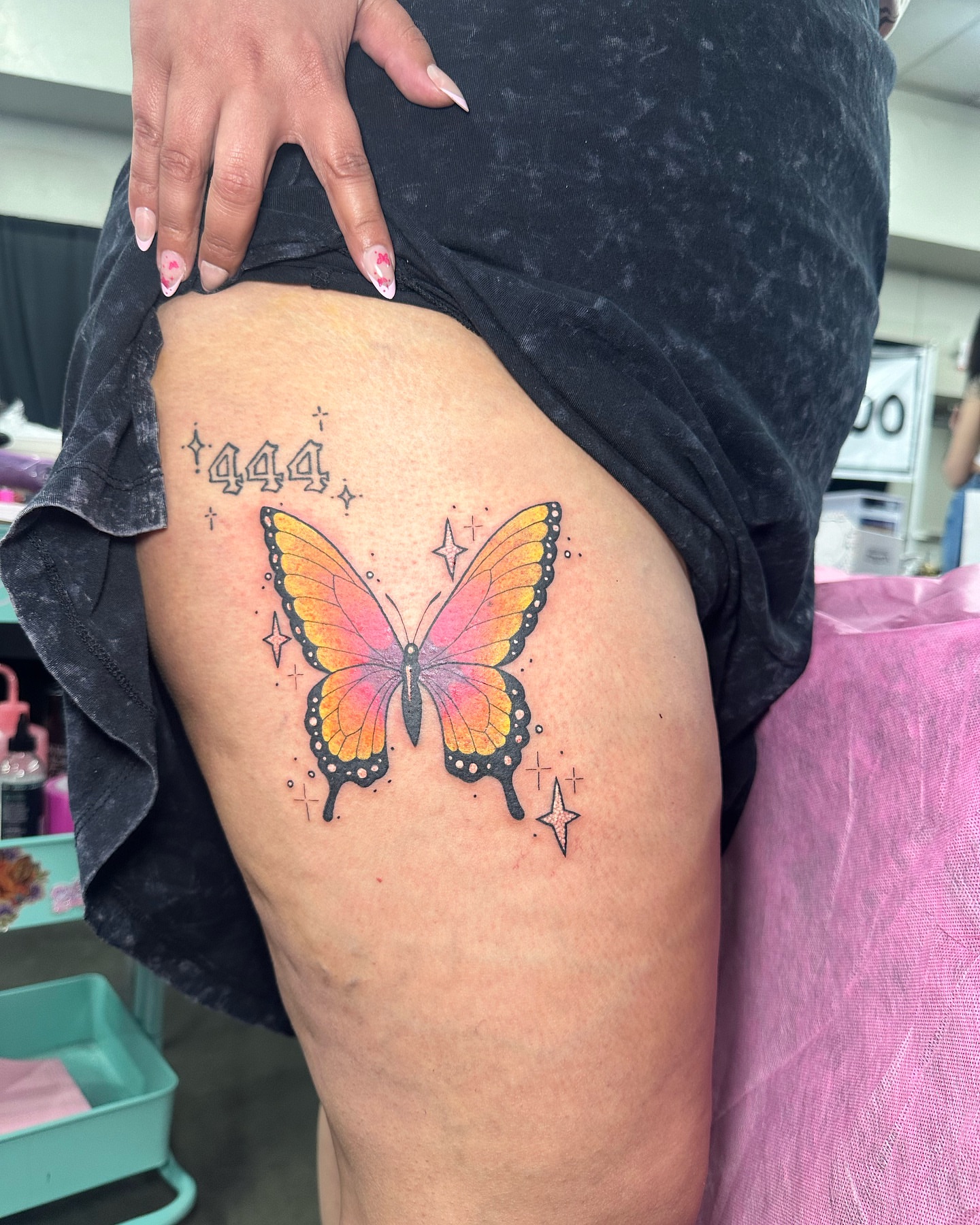 Butterfly new school tattoo on the thigh by ♔☙☆彡♡︎ Sᴋᴀɪʟʏʀ Kᴀᴛᴛ ♡︎☆彡❧♔