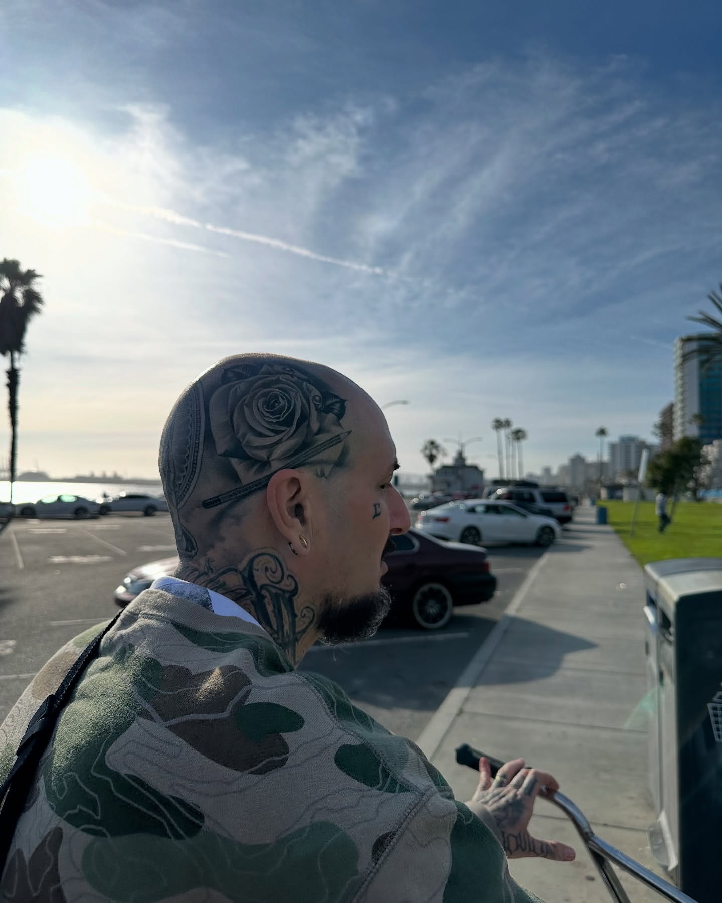 Rose black and grey tattoo on the head by guinn_art_tatts, Le Moule