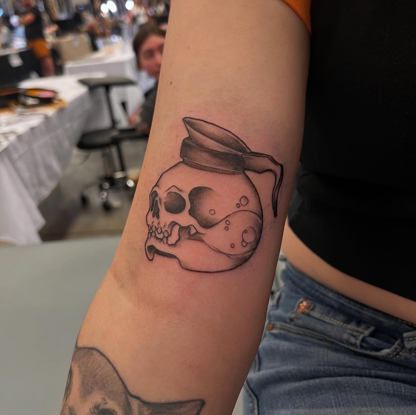 Tattoo by @piscesiscariot11 โ black_and_grey