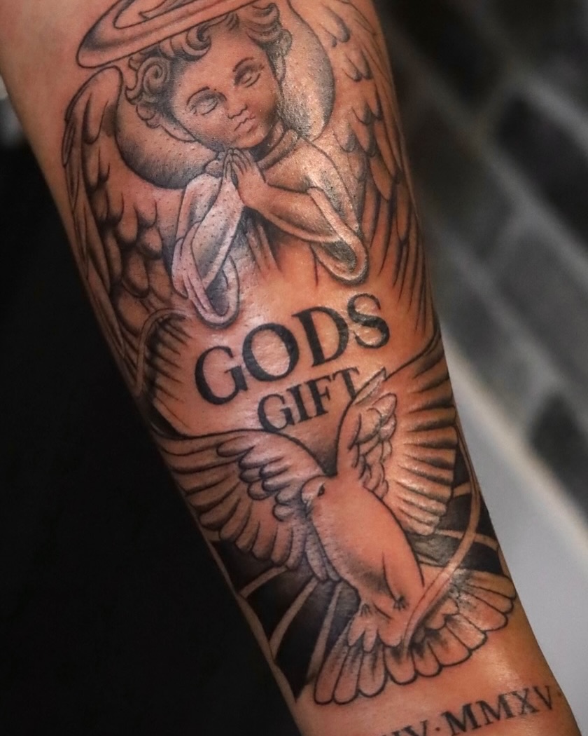 Tattoo by @villionairetattoos — black_and_grey