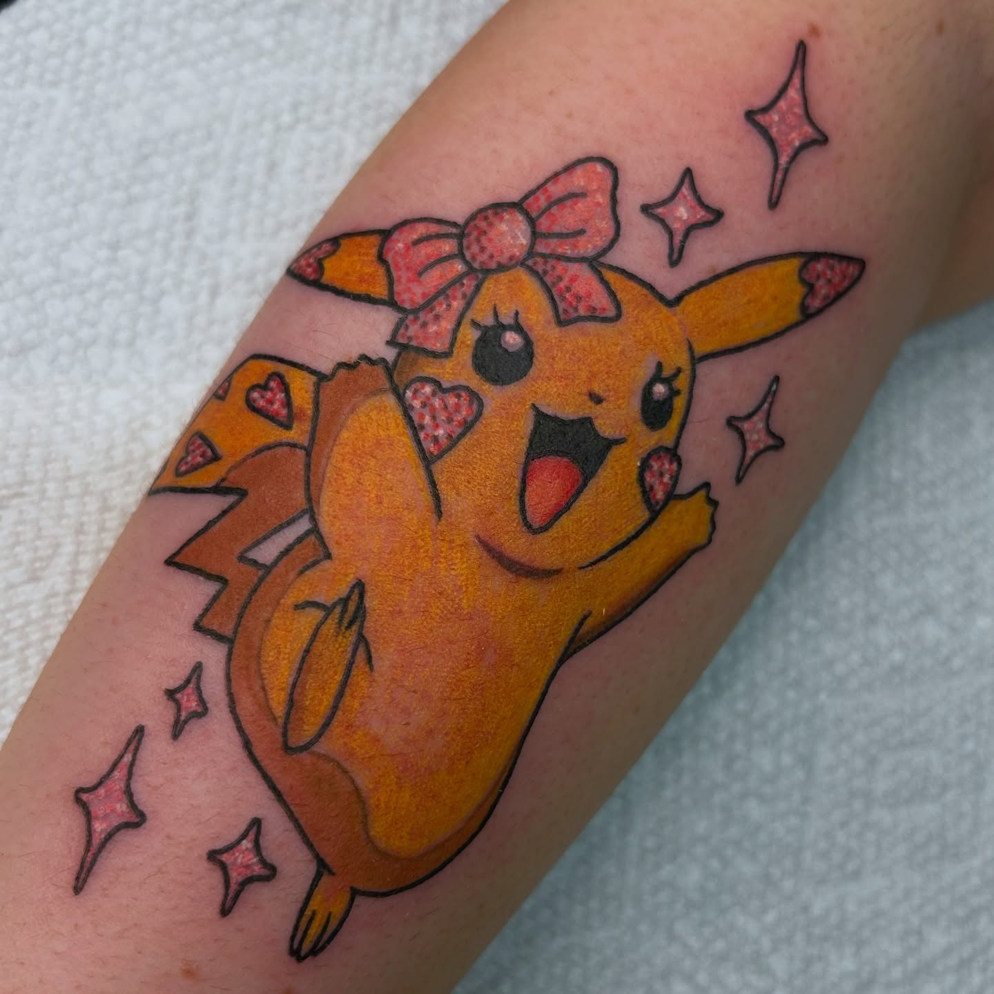 Tattoo by @laurencaldwelltattoo โ new_school