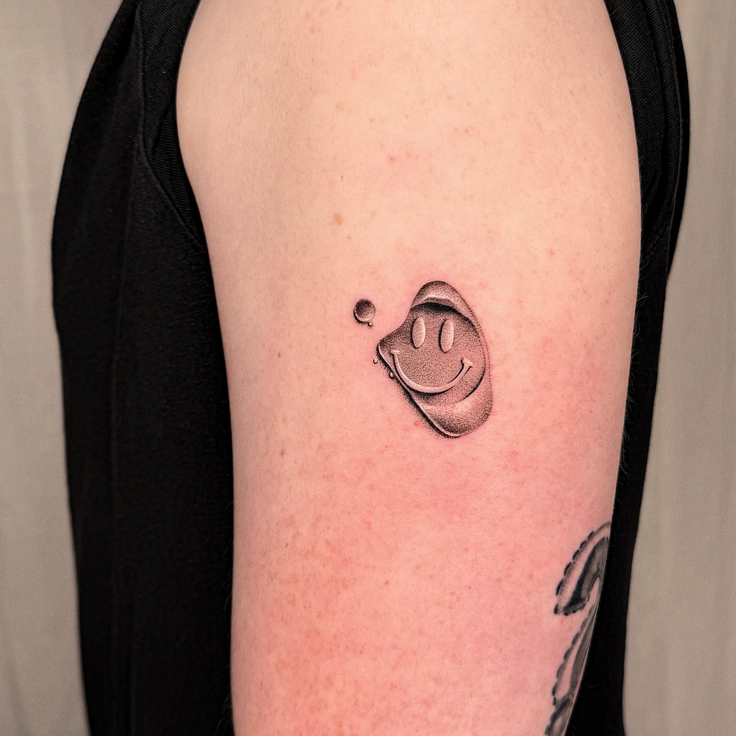 Tattoo by @jenniferpalomaa — dotwork