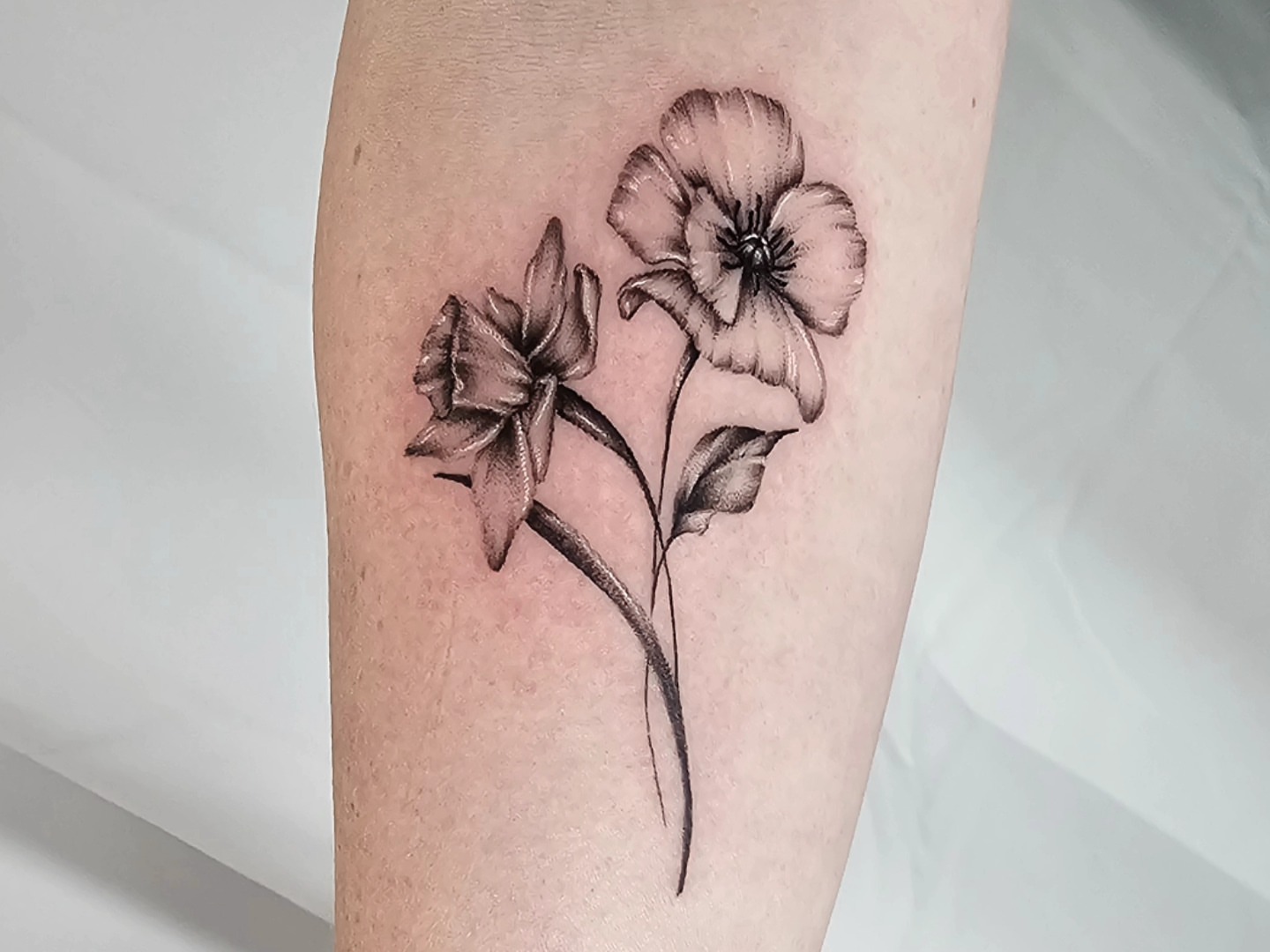 Tattoo by @madelynne_art_ — black_and_grey