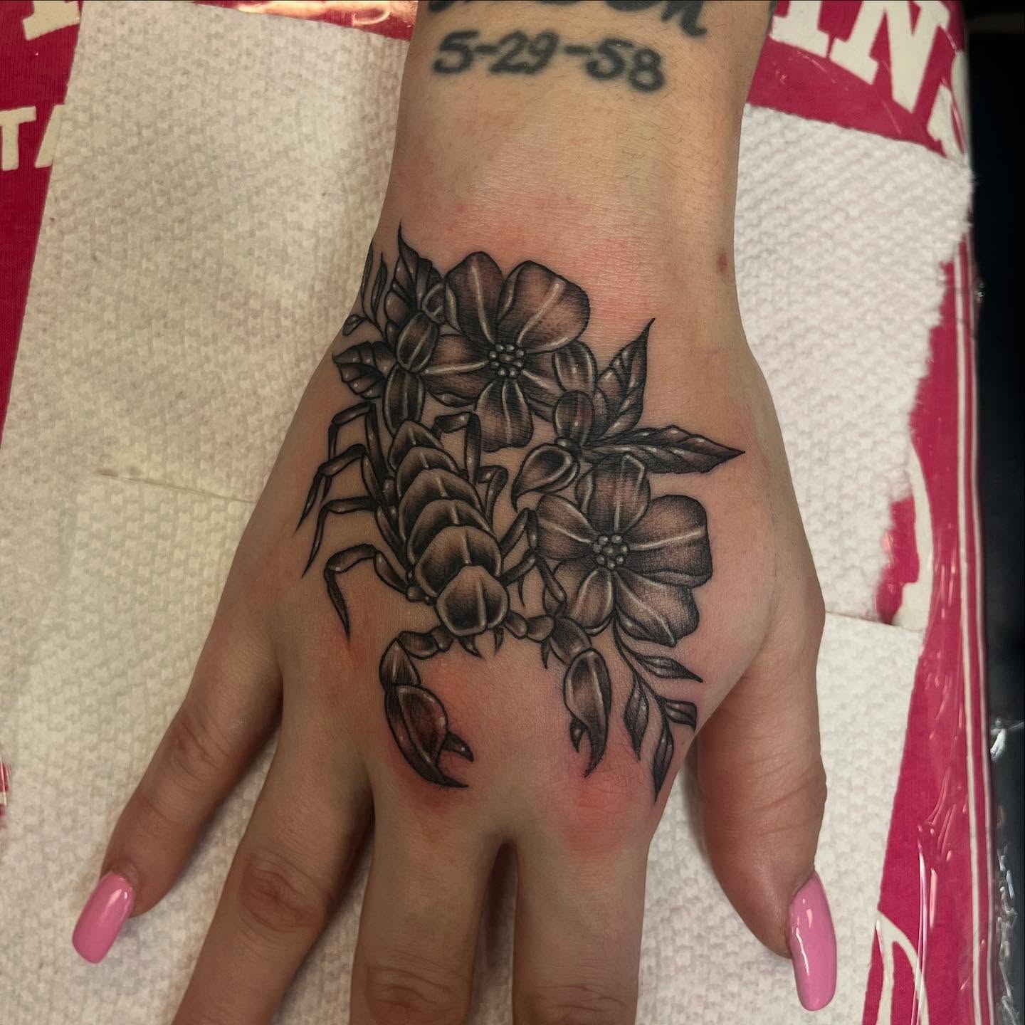 Tattoo by @goldenboysink — black_and_grey