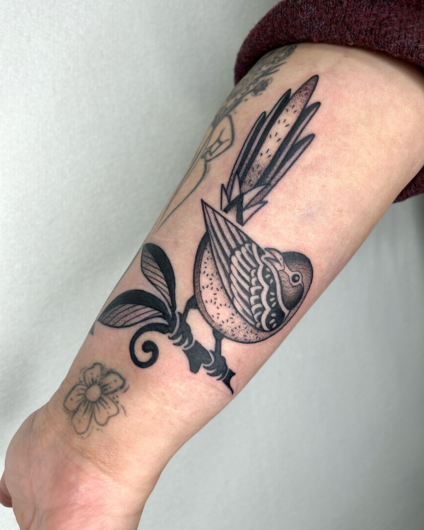 Tattoo by @cicadanymph — black_and_grey