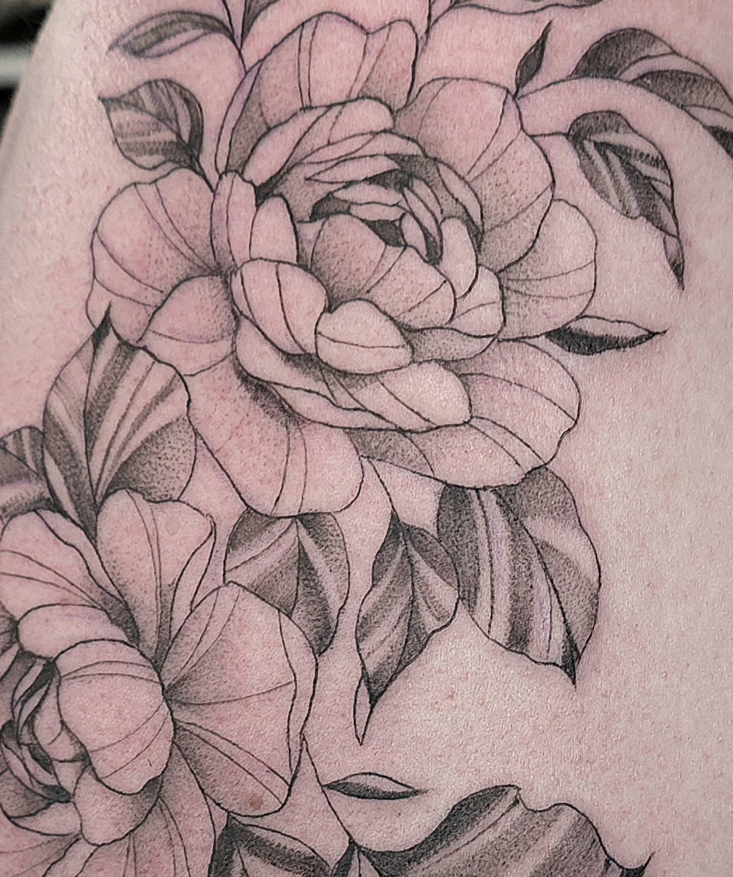 Tattoo by @bn13tattooist — black_and_grey