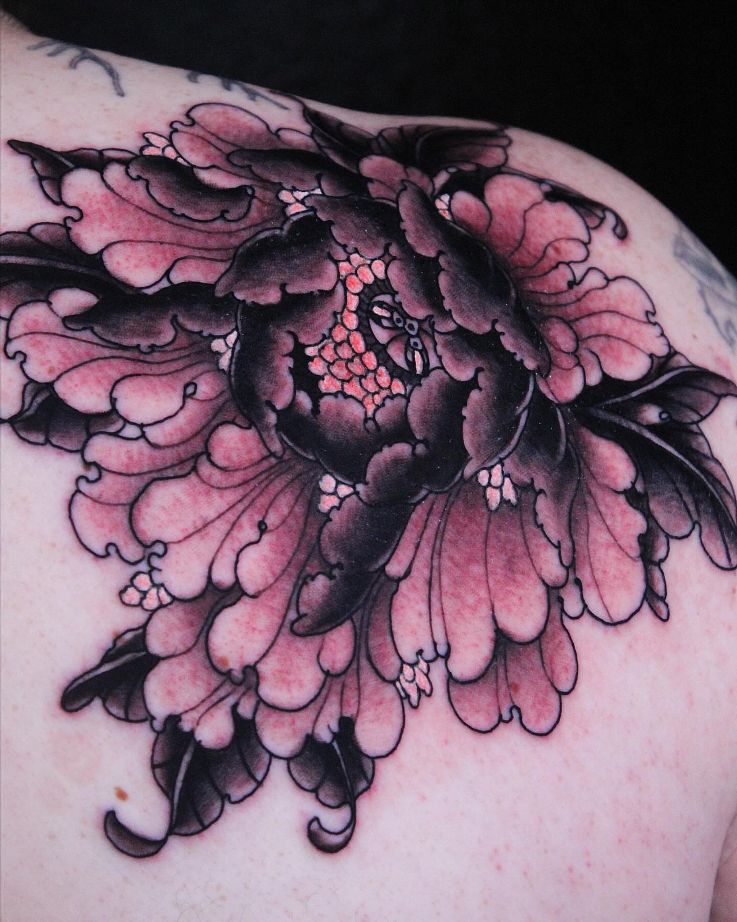 Peony japanese irezumi tattoo on the shoulder by Alezumie