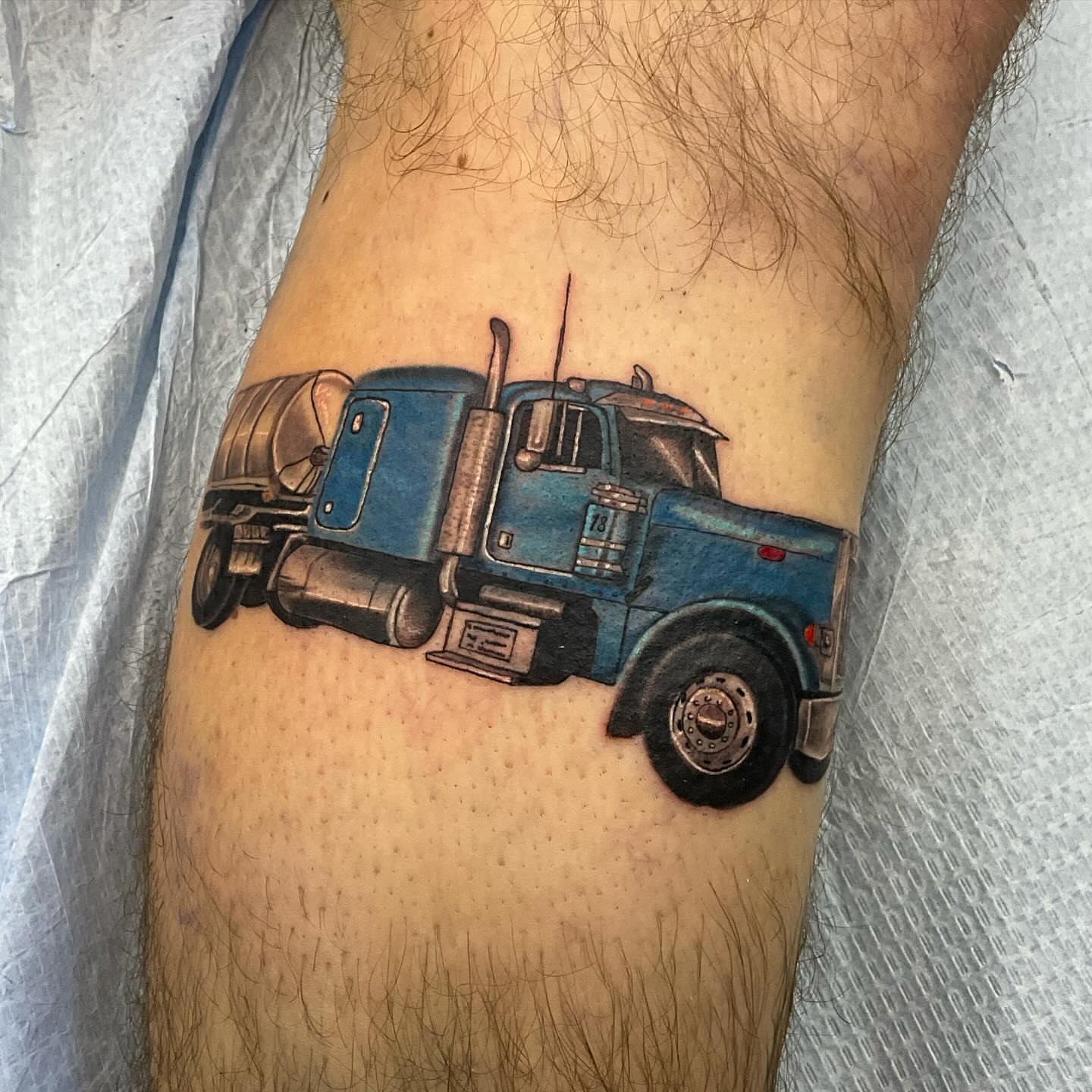 Tattoo by @d.muns_ink — realism