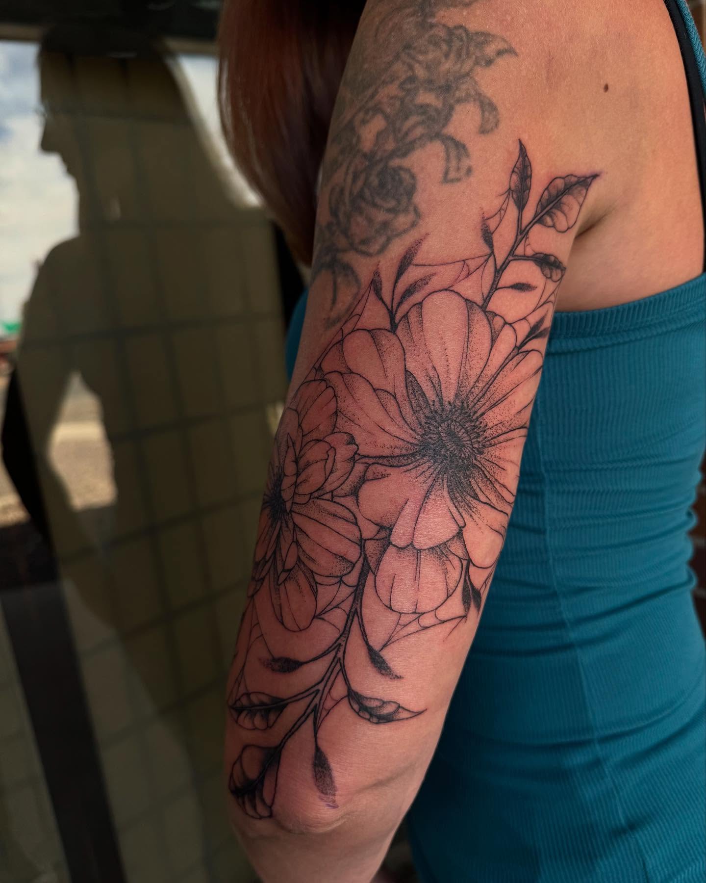 Tattoo by @porcelain_tats โ black_and_grey