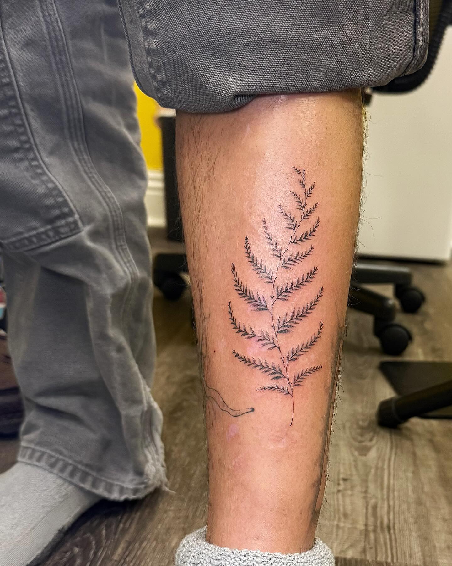 Tattoo by @ta2_echo โ fine_line