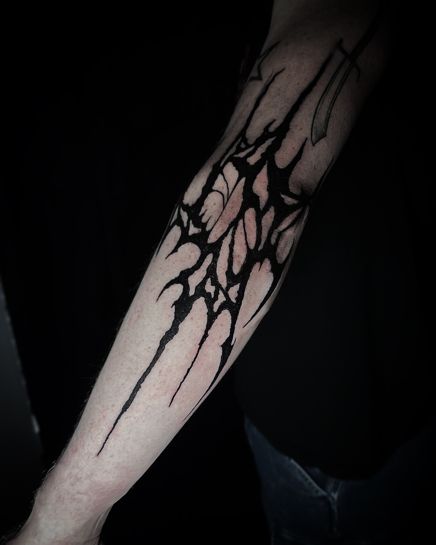 Tattoo by @blackworkbenz — black_and_grey