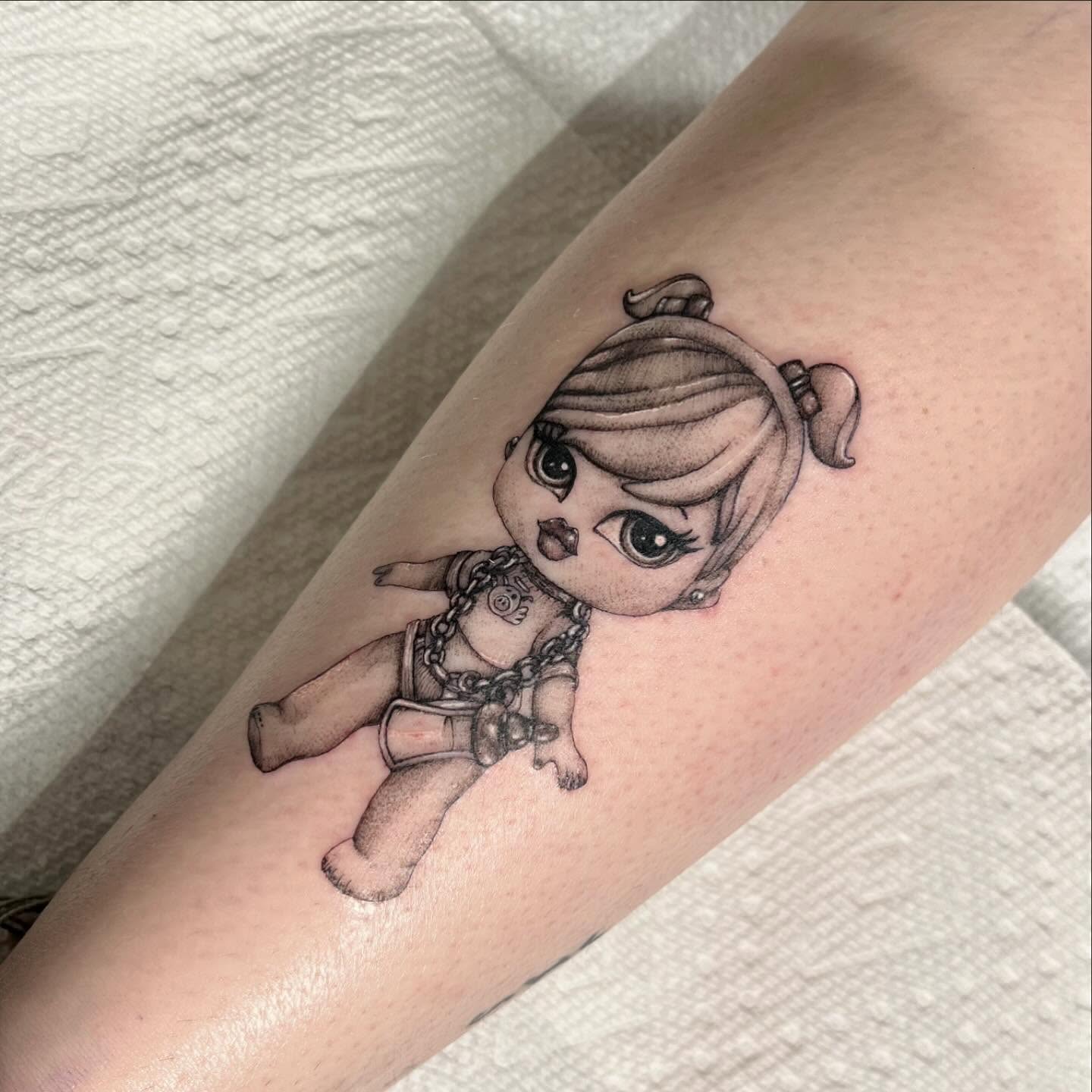 Tattoo by @aurtattoos — dotwork