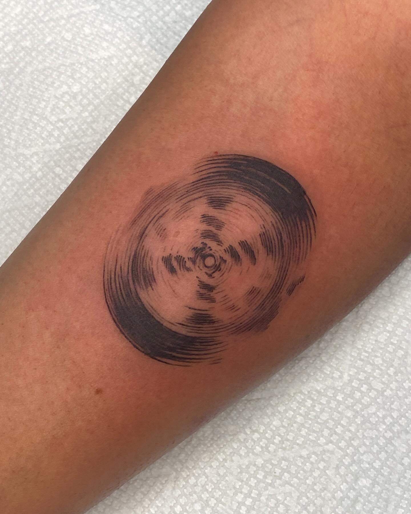 Tattoo by @francistattooer — geometric