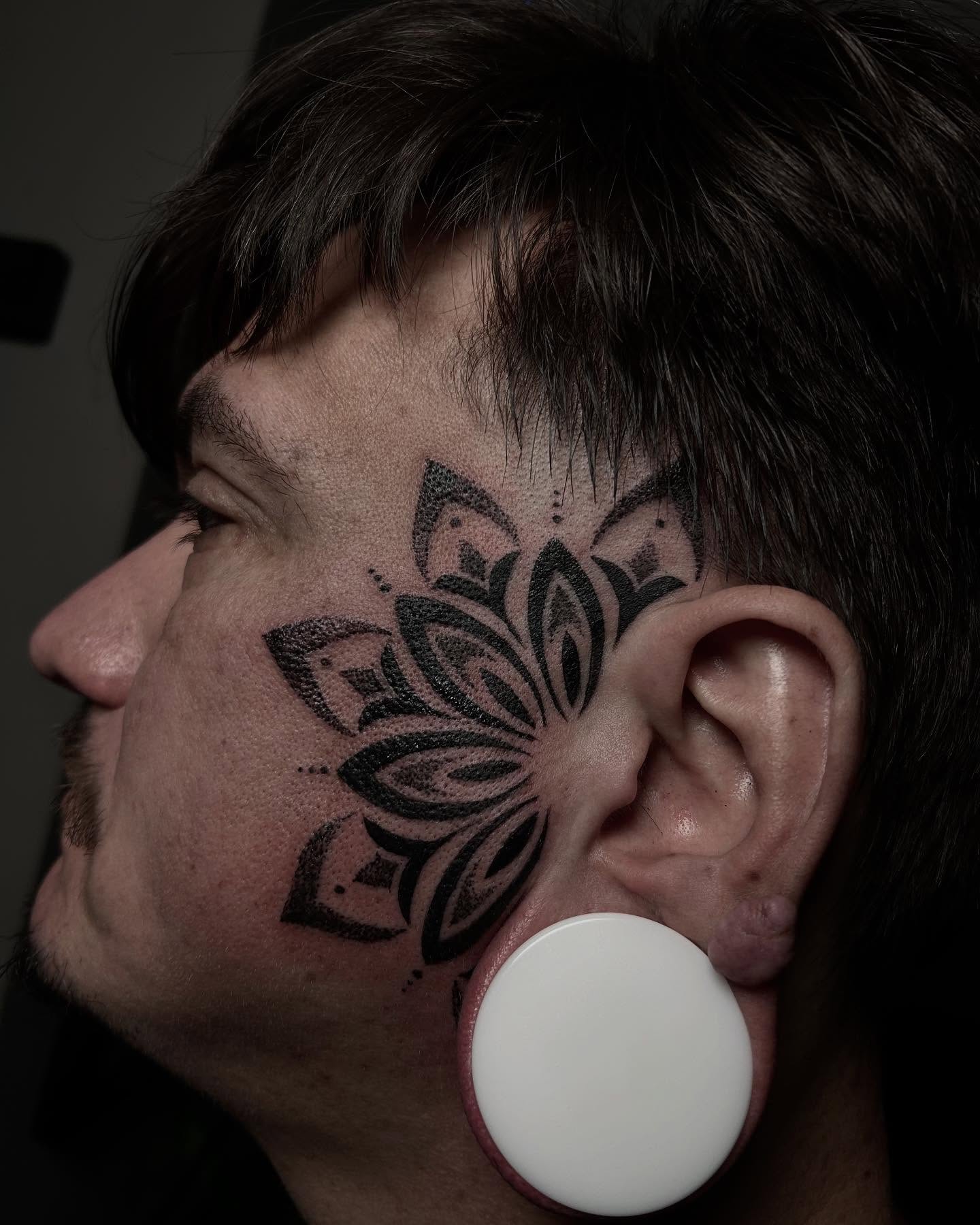 Tattoo by @justjellytattoos — dotwork