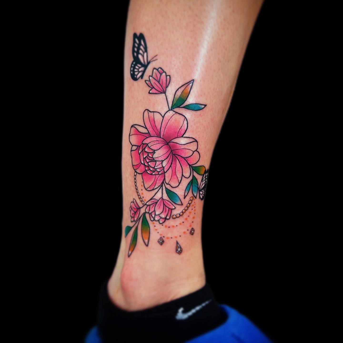 Floral bouquet dotwork tattoo on the calf by โงโ โฑ โพ ๐ณ๐๐๐๐๐ โฆ โฑ โโง