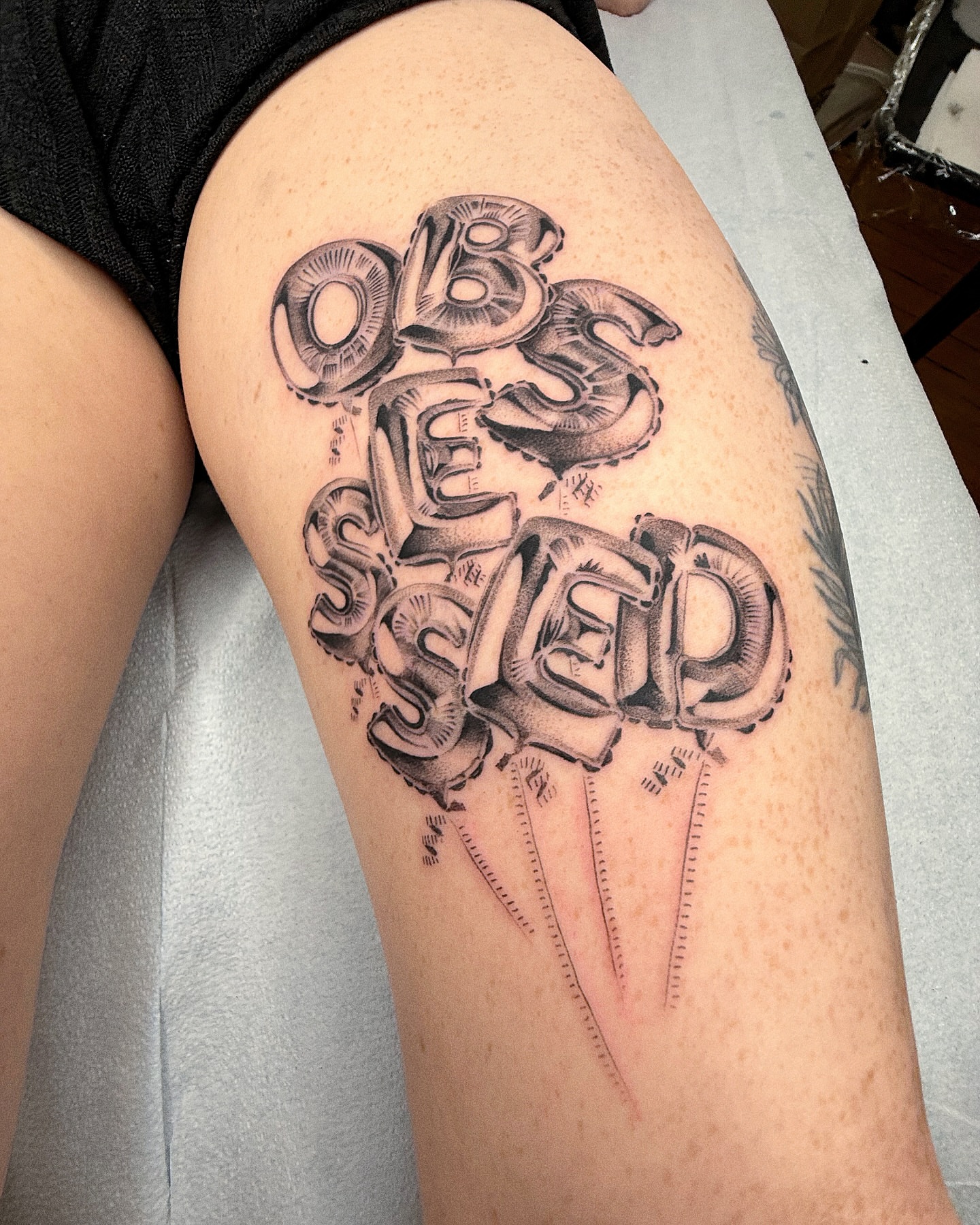 Tattoo by @jenniferpalomaa — black_and_grey