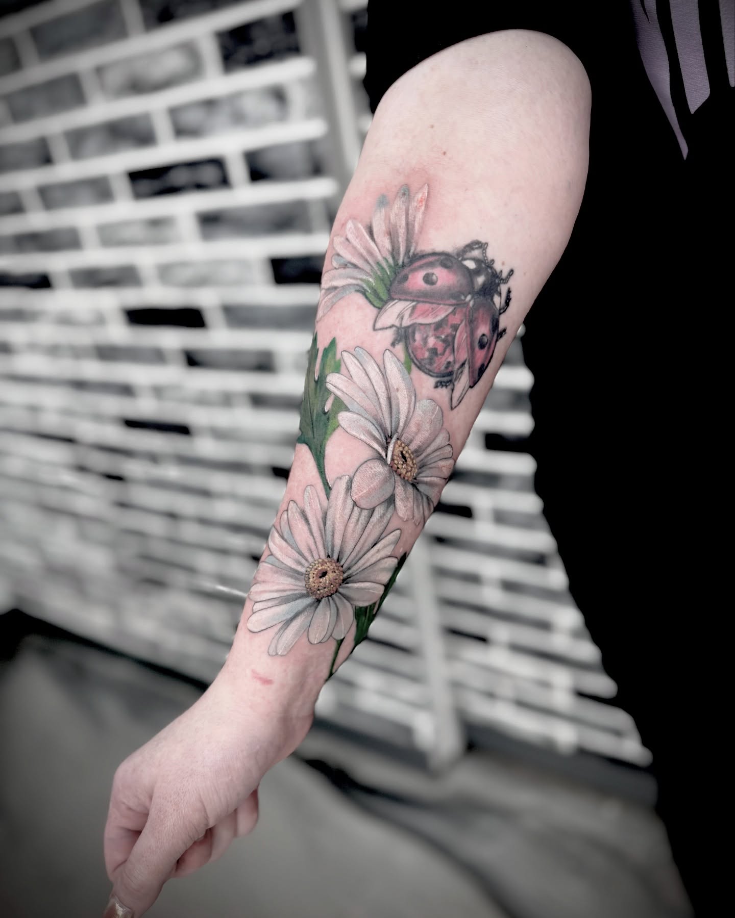 Tattoo by @_mitsukochingart — realism