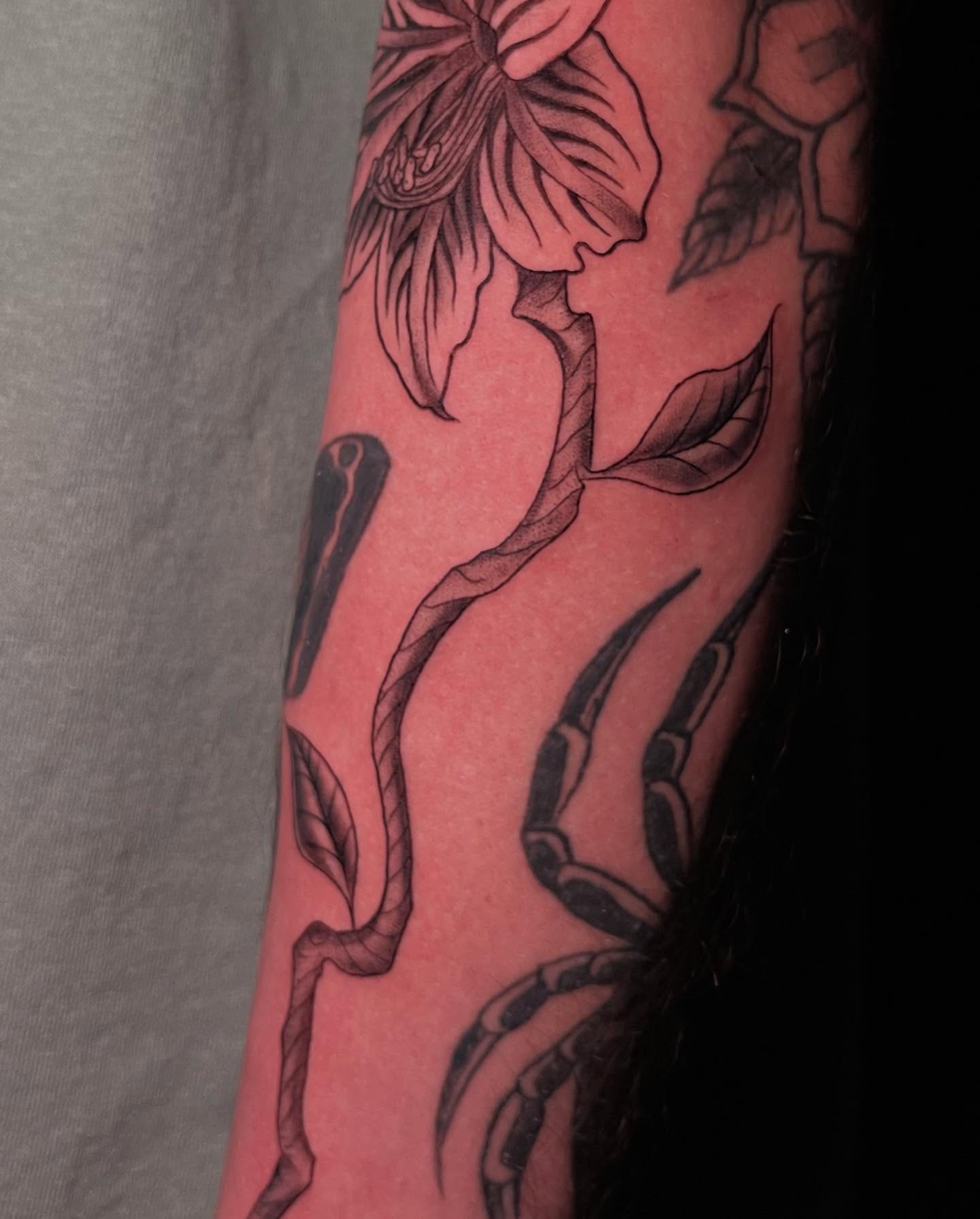 Tattoo by @wargski โ black_and_grey