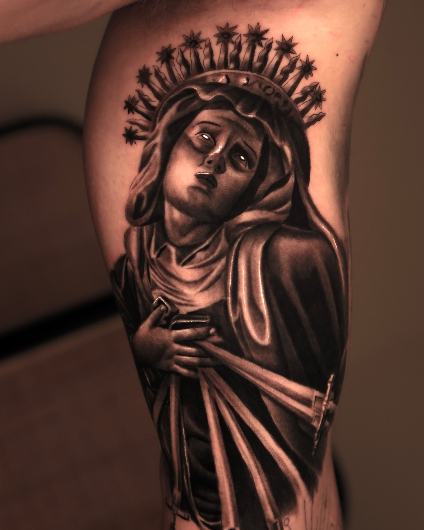Religious figure realism tattoo on the forearm by Eduardo Alonso Cruz ๐ฒ๐ฝ