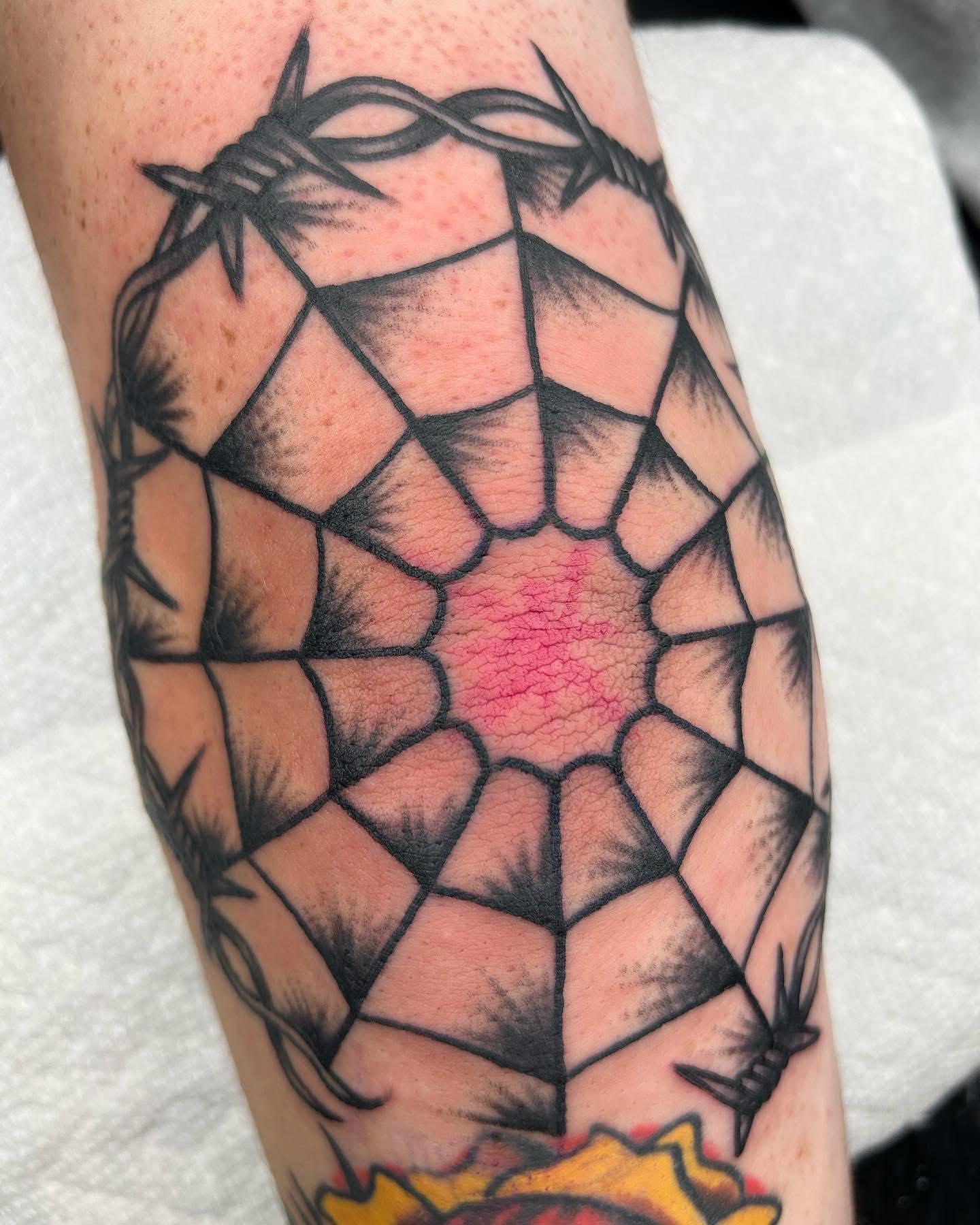 Tattoo by @alexlangtattoo — geometric