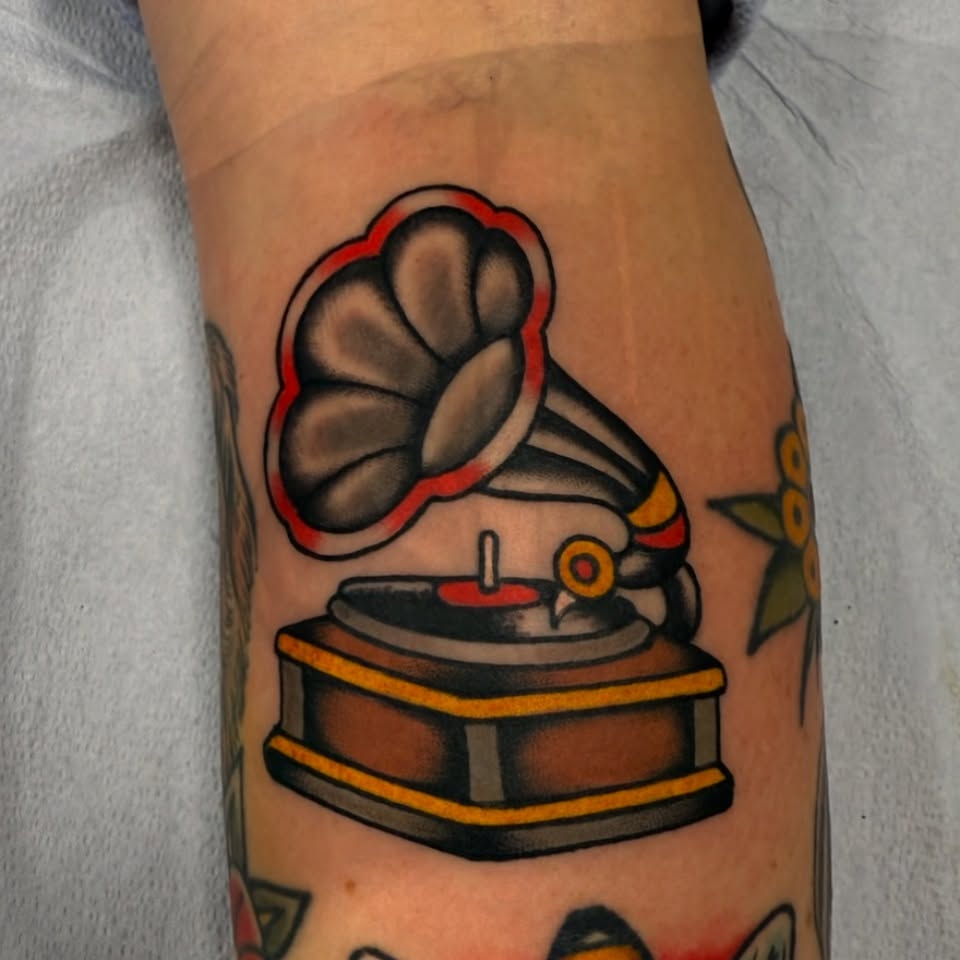 Tattoo by @barnharttattoo — american_traditional