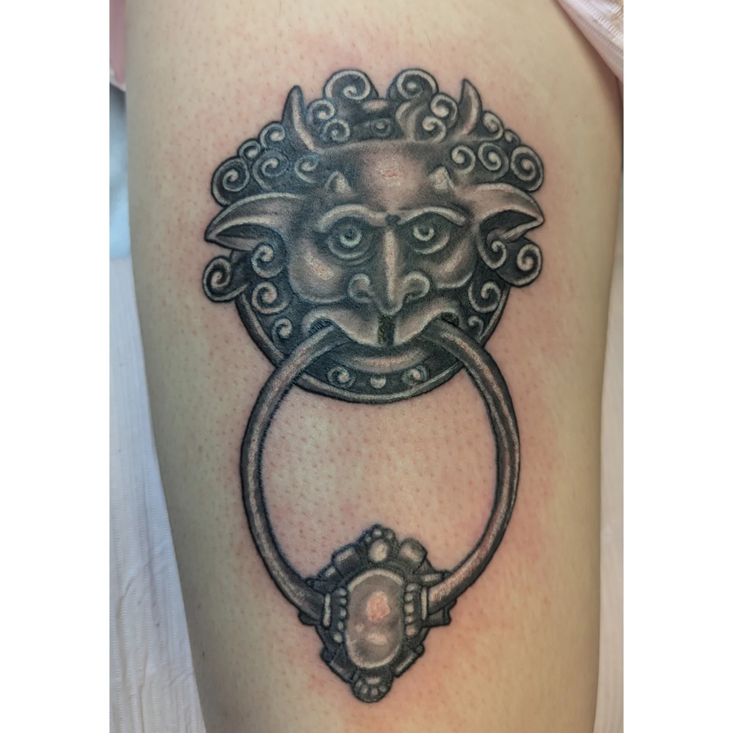 Tattoo by @j9ladylucktattoo — black_and_grey