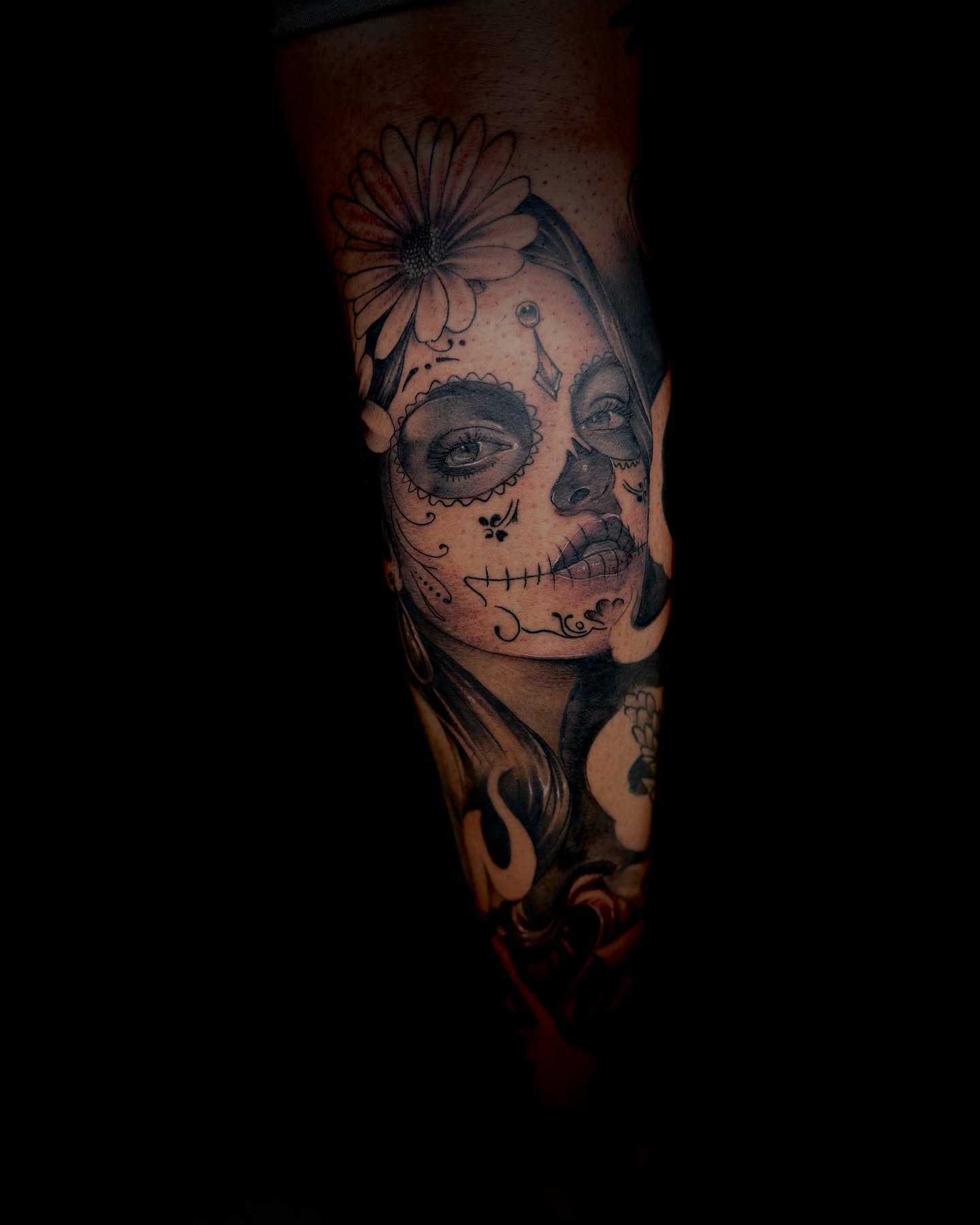Sugar skull Chicano tattoo on the forearm by Mitsuko Ching