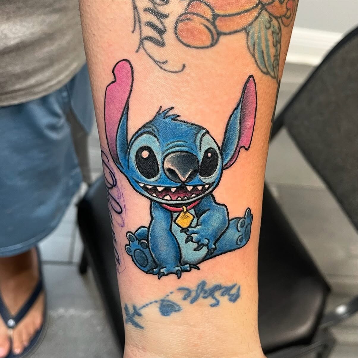 Tattoo by @miznola — dotwork