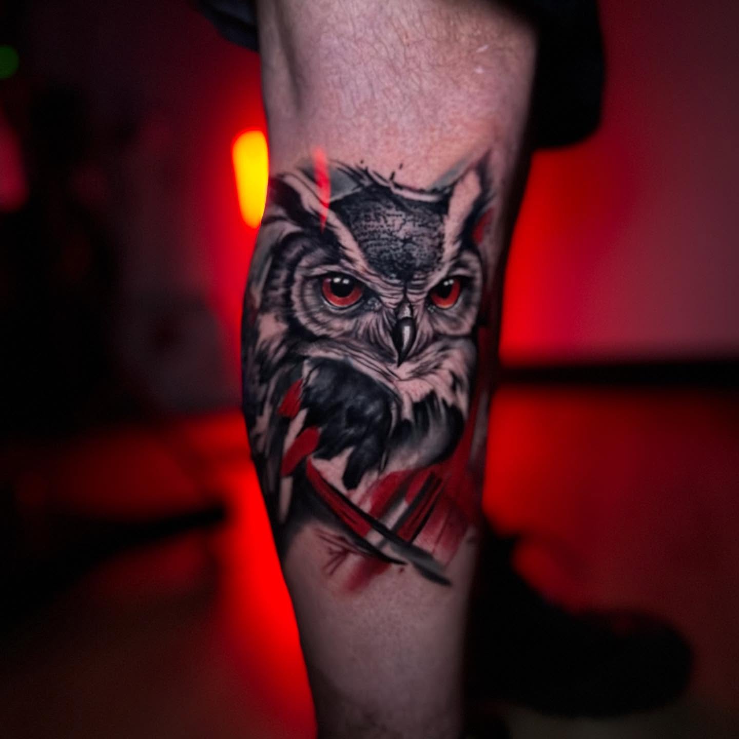 Owl realism tattoo on the forearm by Juan Russo