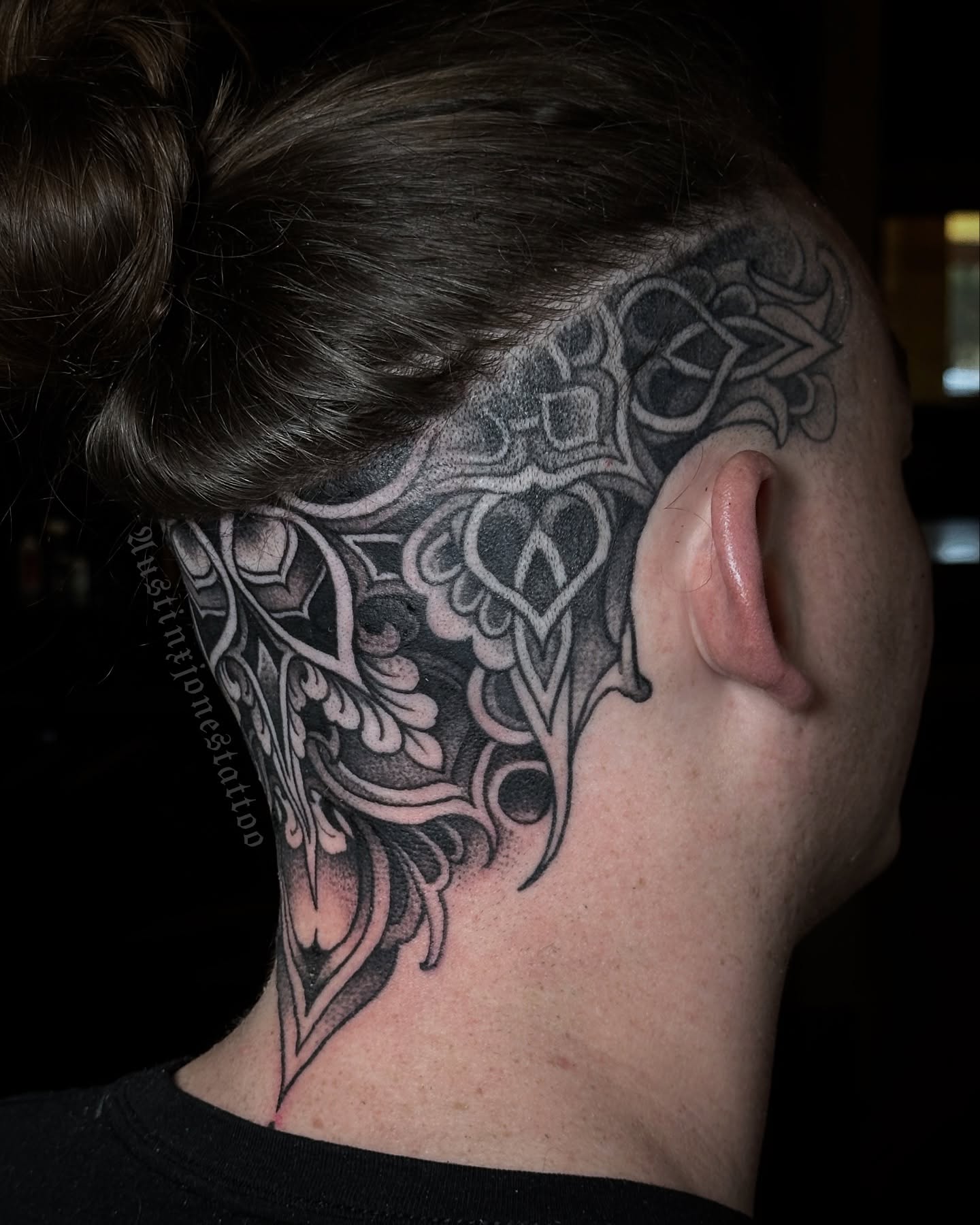 Floral pattern ornamental tattoo on the neck by 👻✦ 🅐🅤🅢🅣🅘🅝🅧🅙🅞🅝🅔🅢 ✦👻