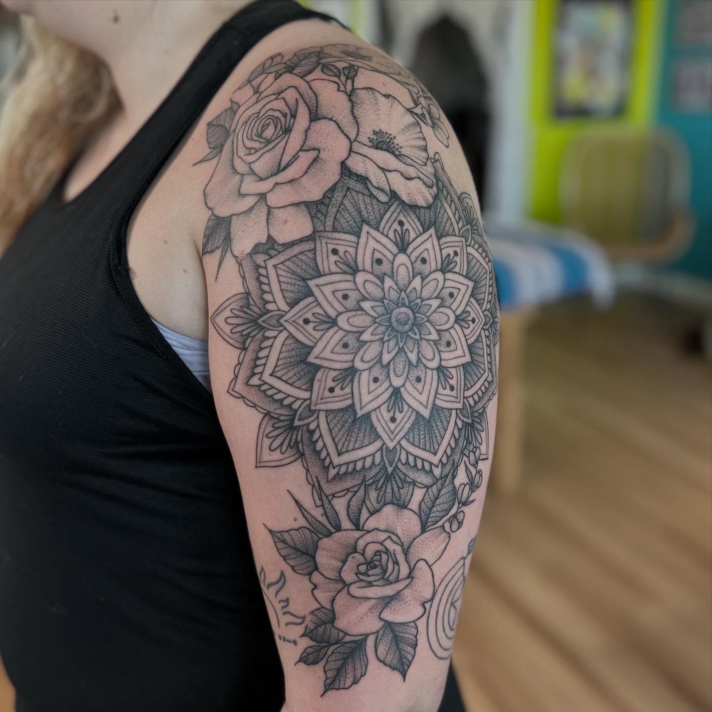 Tattoo by @jameemelvintattoos — black_and_grey, geometric