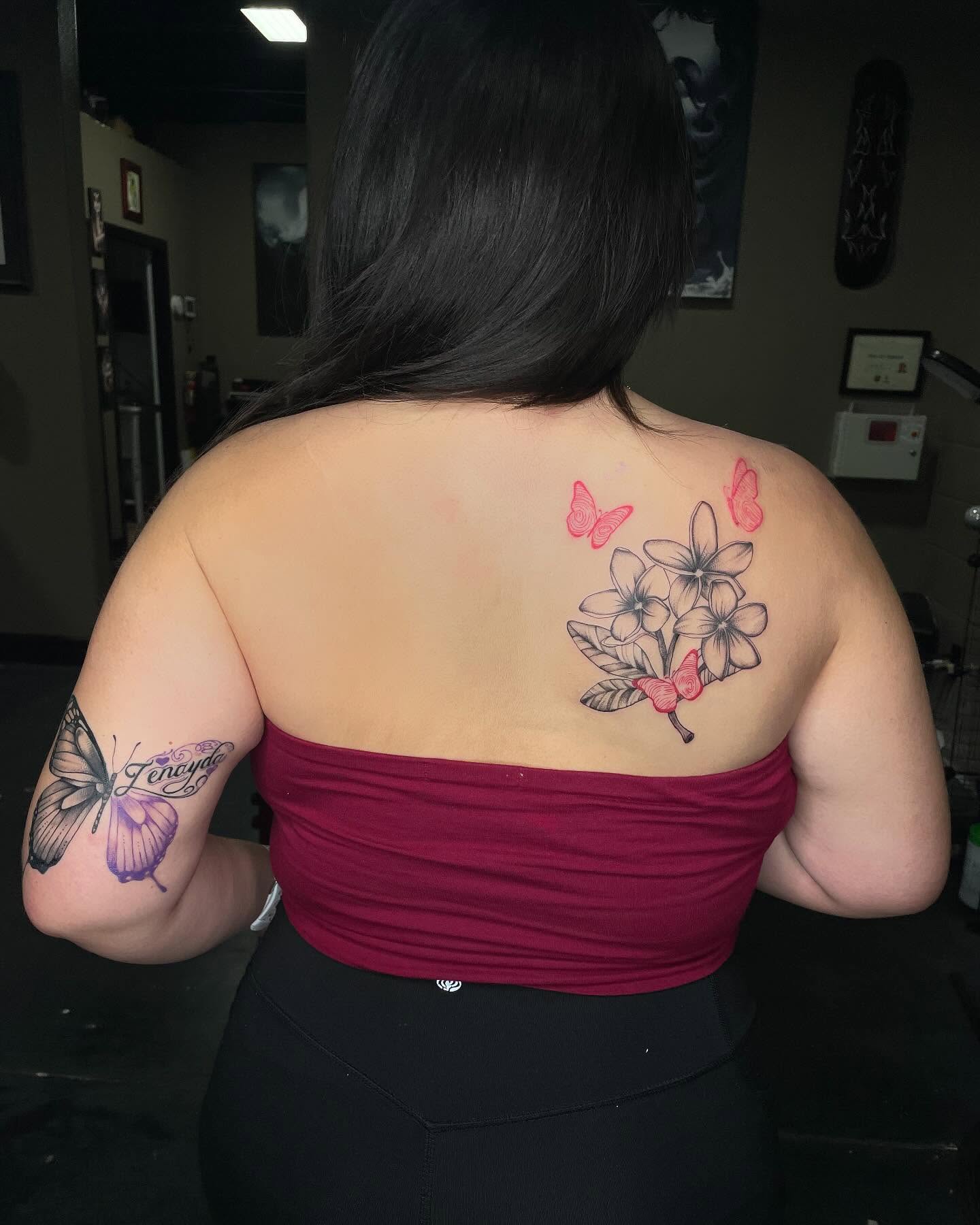 Flowers and butterflies new school tattoo on the back by ⊹ * . 𝕵az ⊹ * .