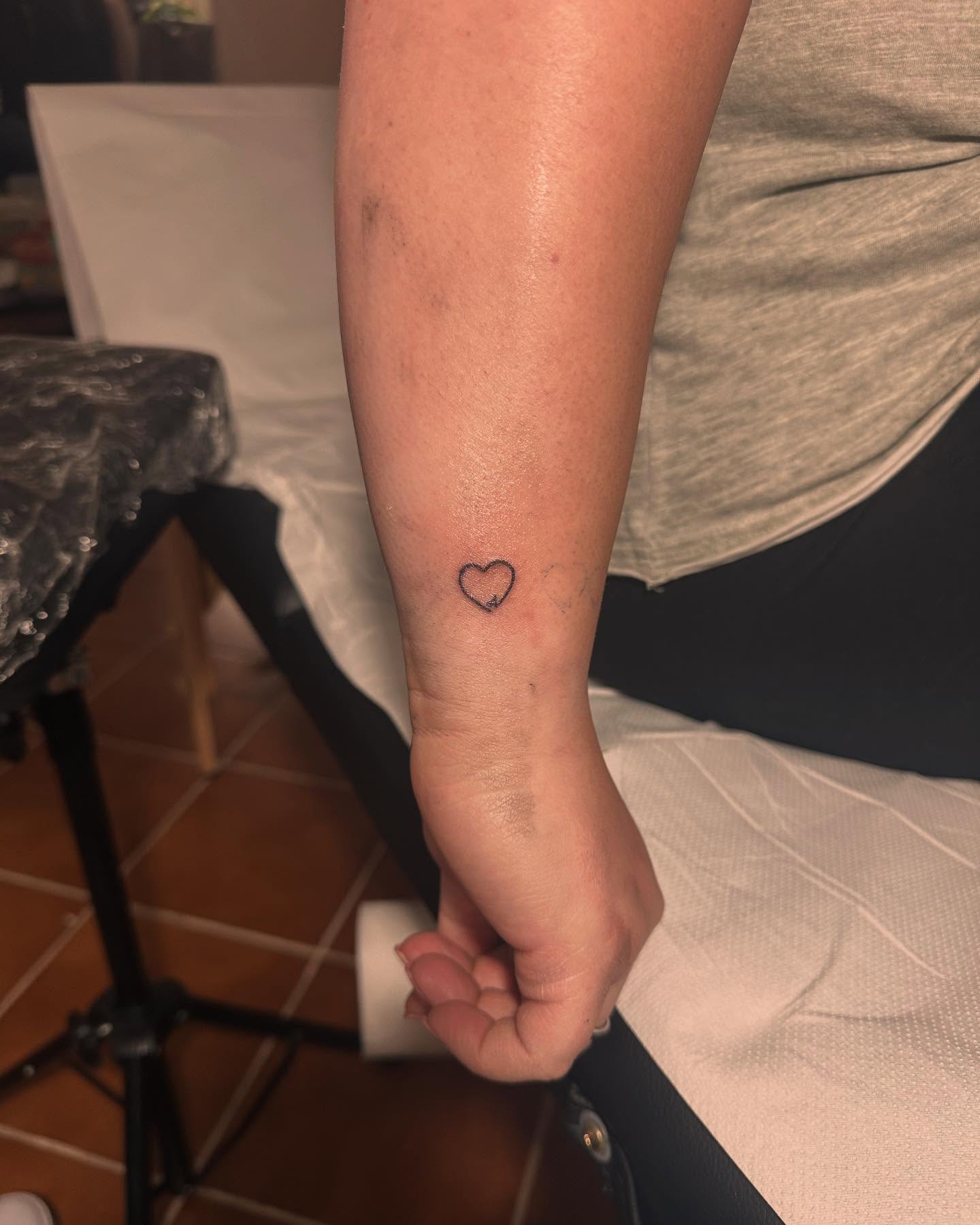 Tattoo by @_therosetattoo_ — minimalist