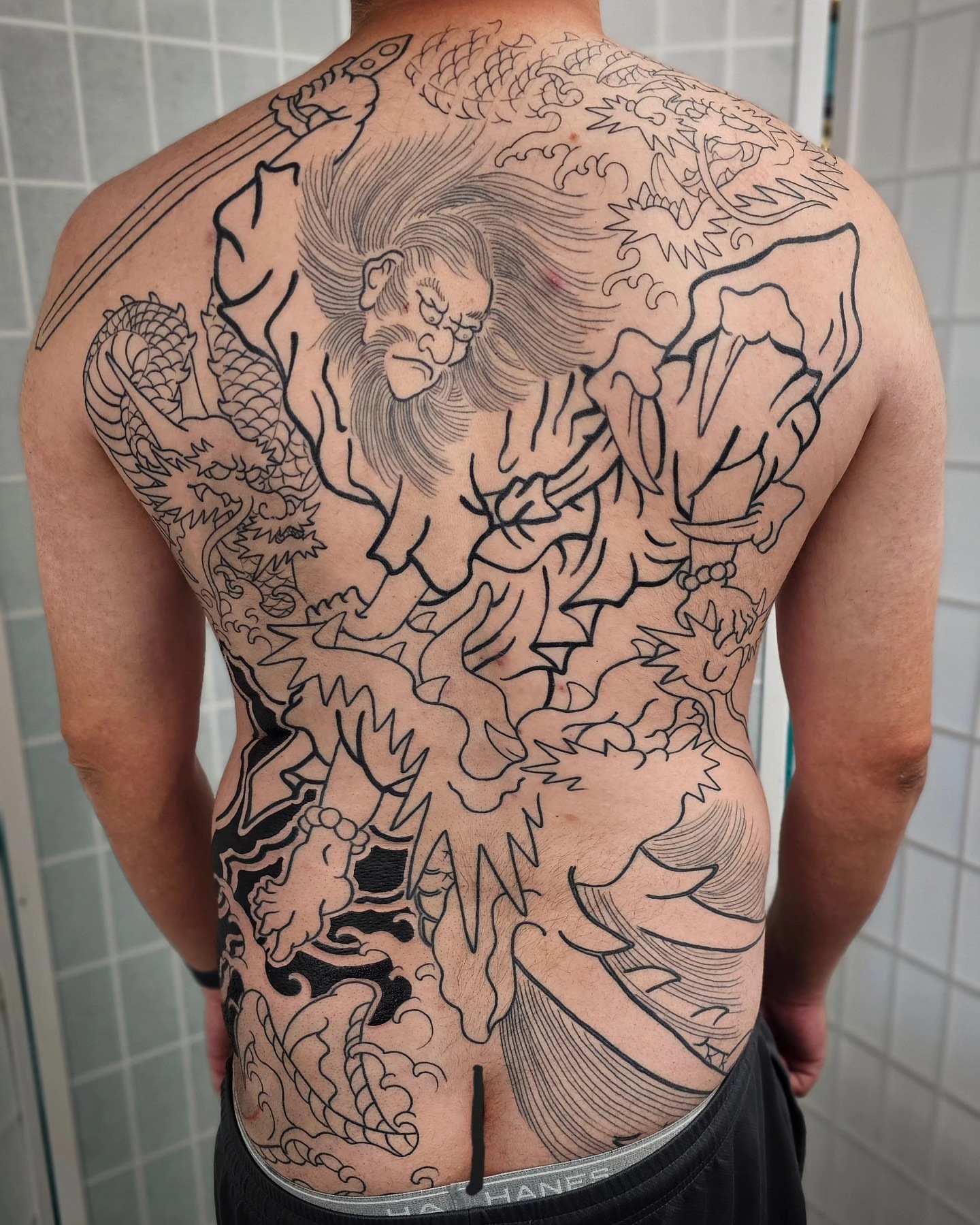 Tattoo by @avelourdtattoos — japanese_irezumi