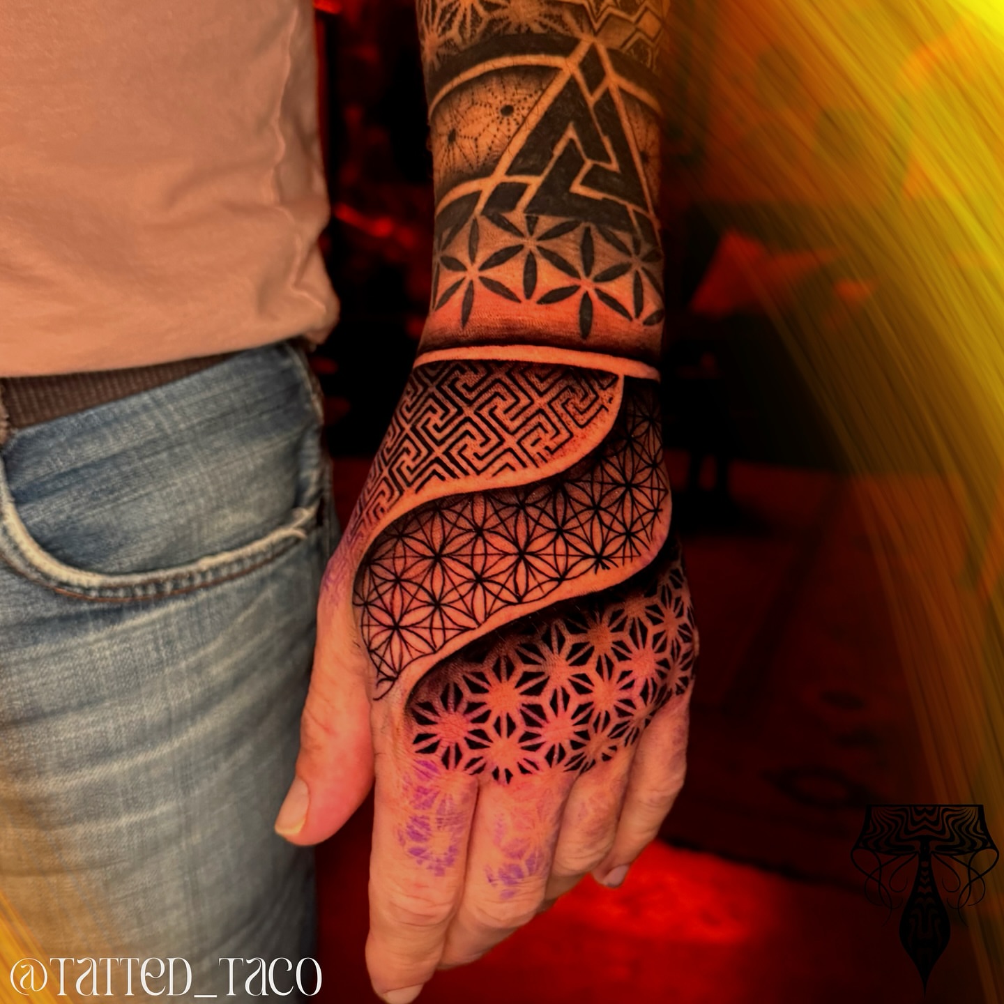 Tattoo by @tatted_taco โ geometric
