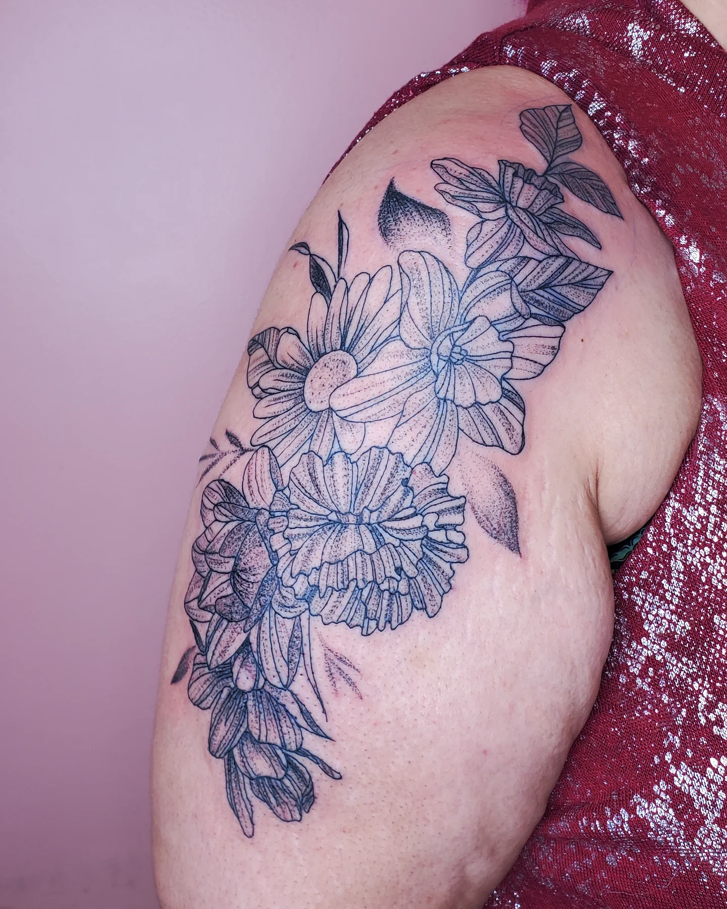 Tattoo by @sumertattoos — dotwork