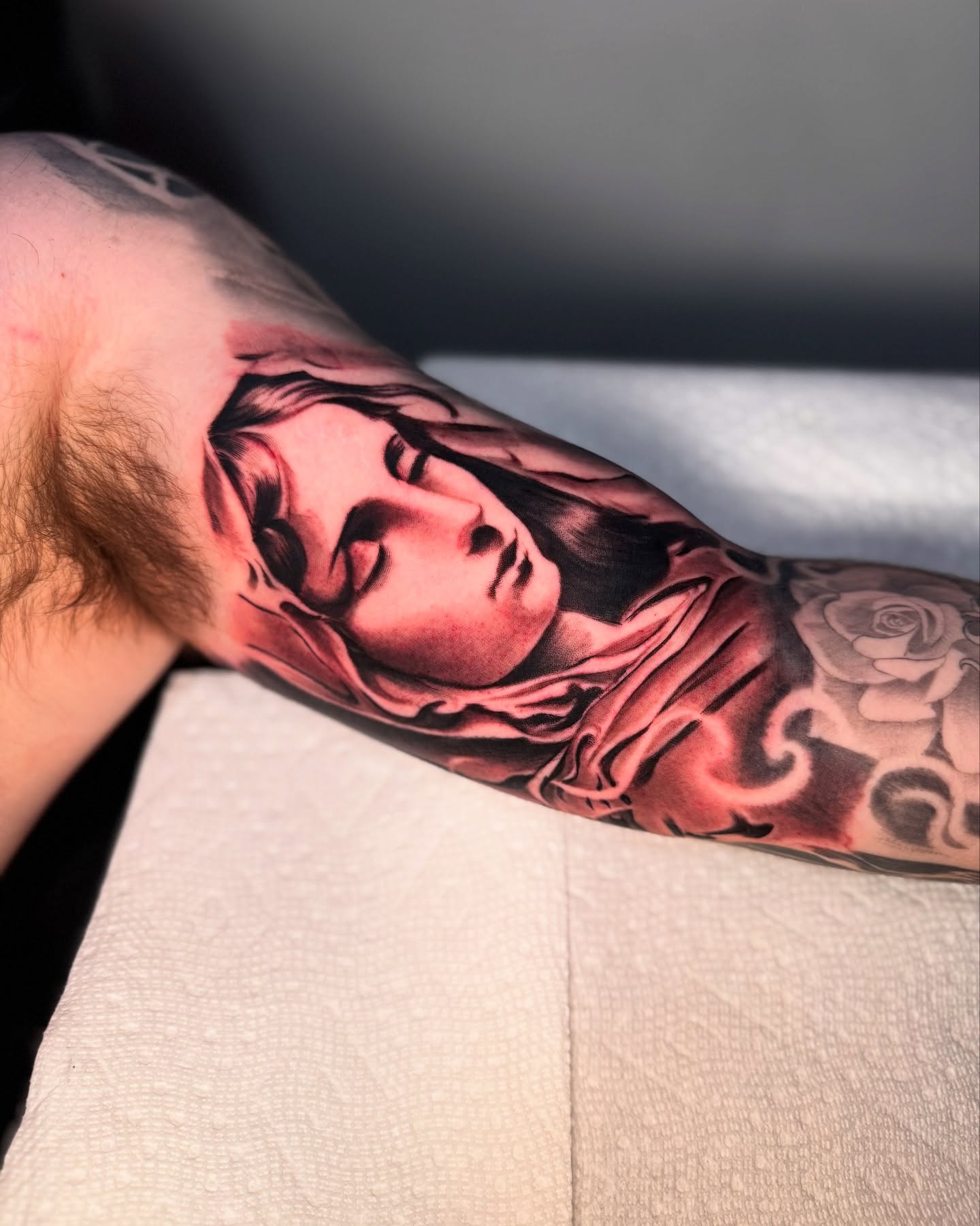 Woman's face realism tattoo on the forearm by elvis flores