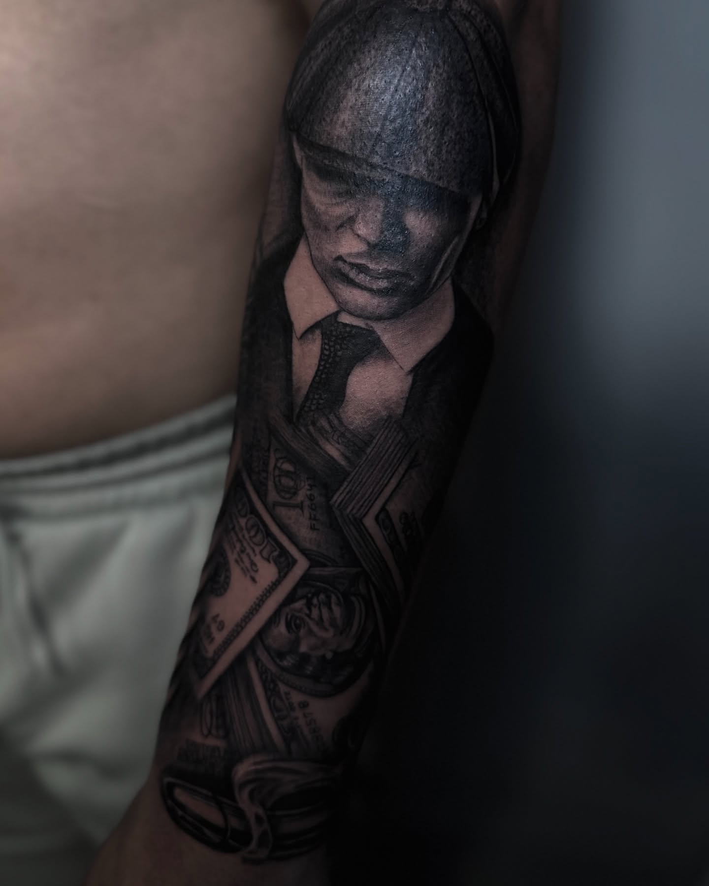 Tattoo by @ladonastinta — realism, black_and_grey