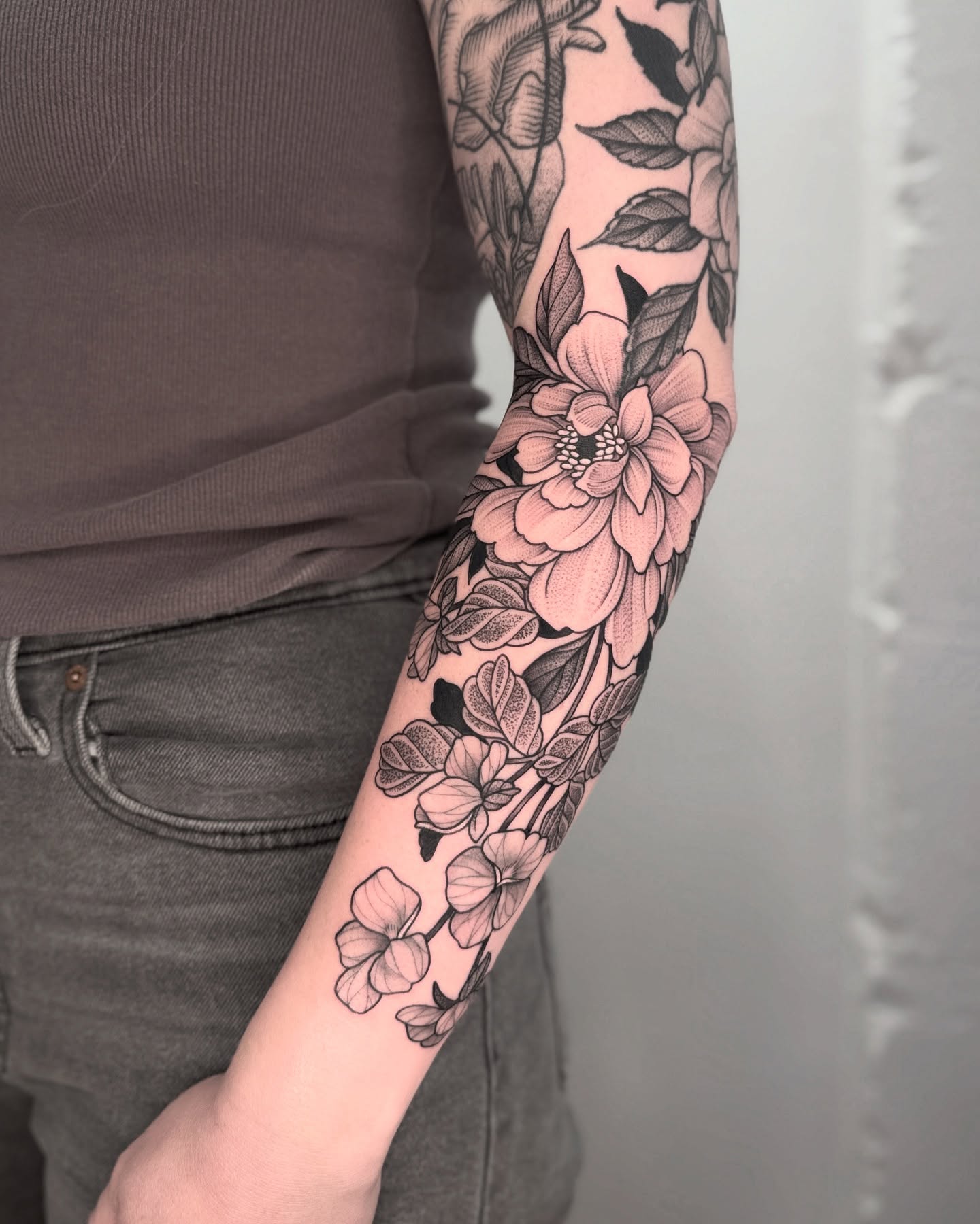 Tattoo by @thiefhands — black_and_grey