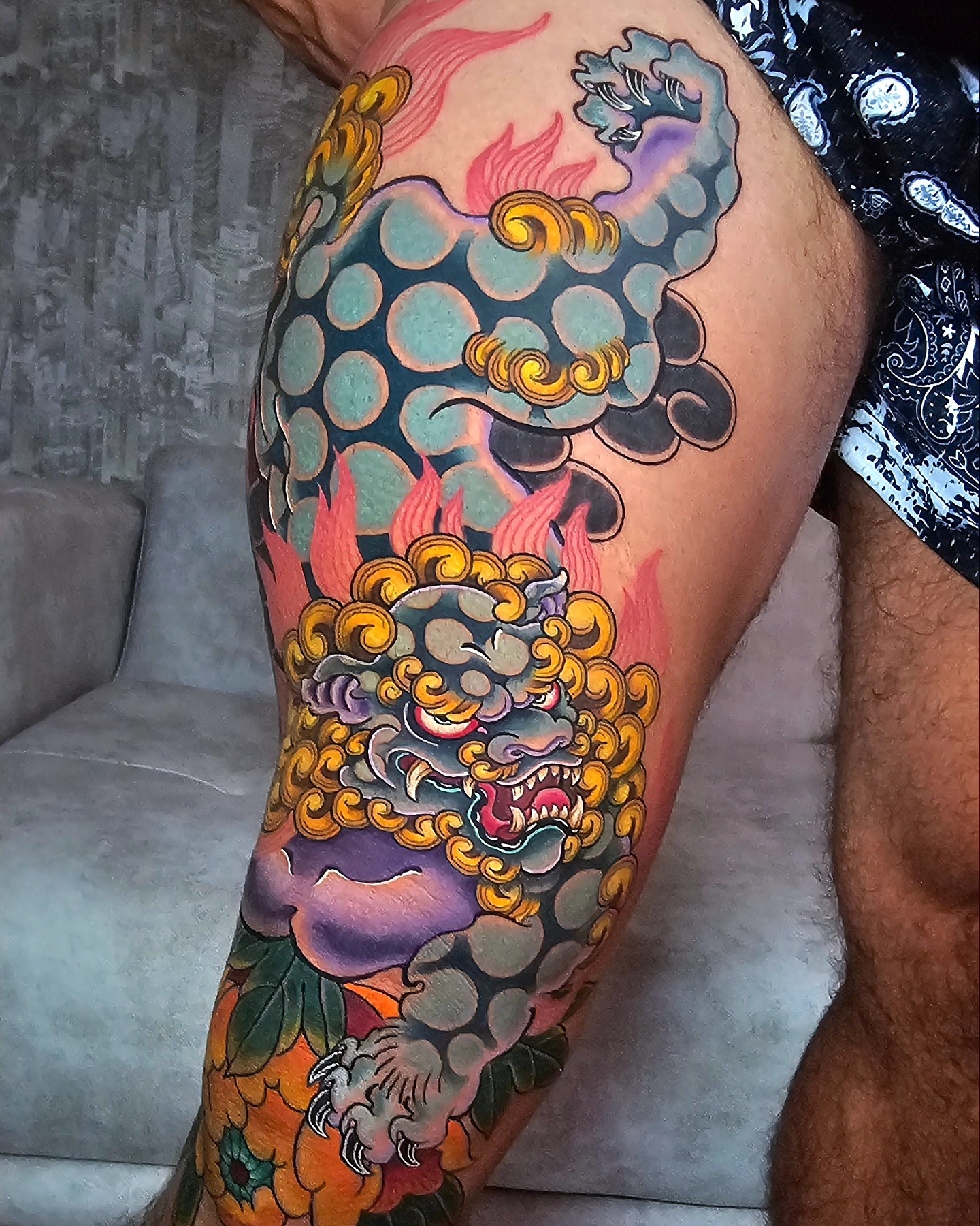 Lion and flames japanese irezumi tattoo on the thigh by 彫かか