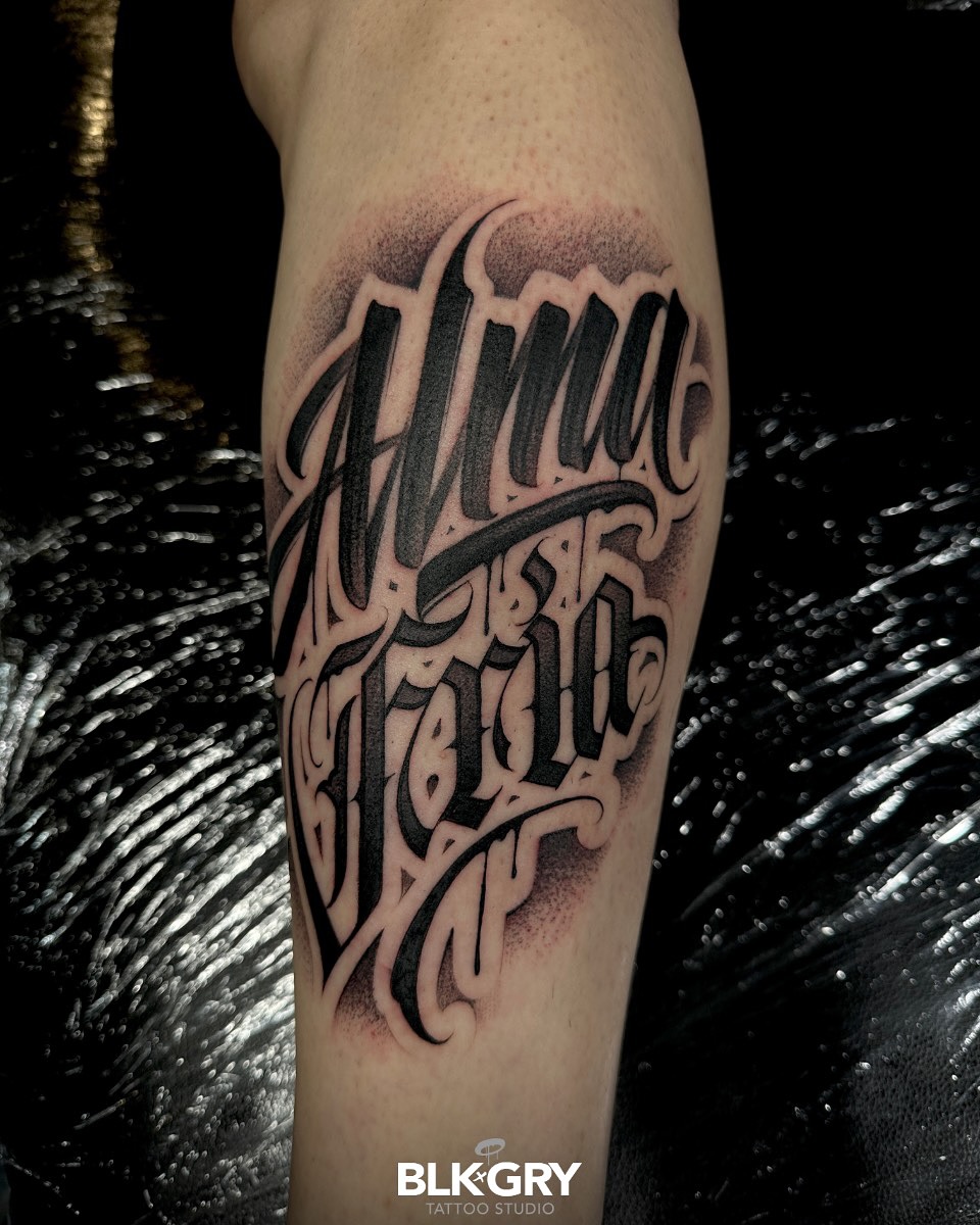 Tattoo by @angelstat2 — black_and_grey
