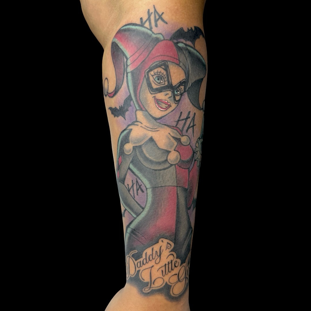 Tattoo by @tattooedbyvicc — new_school