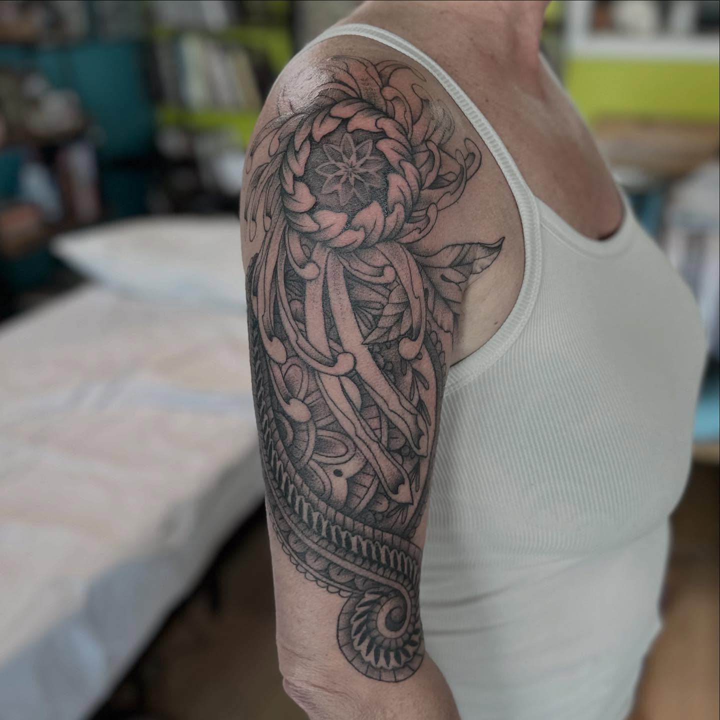 Tattoo by @jameemelvintattoos — black_and_grey, geometric