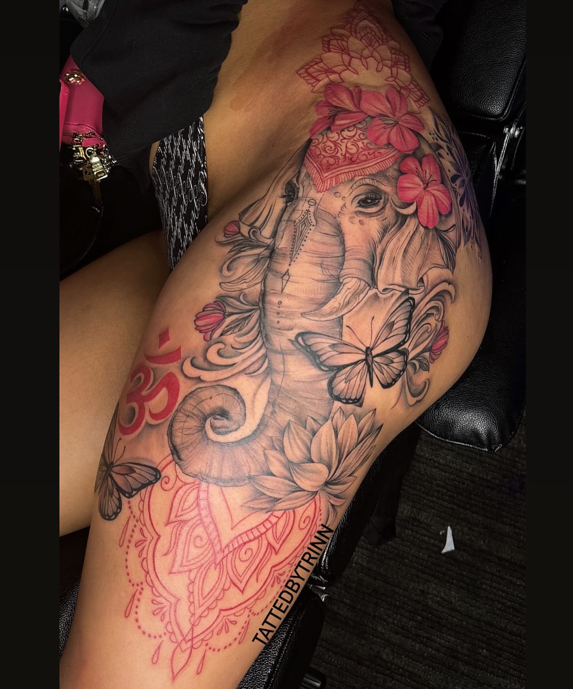 Tattoo by @tattedbytrinn — new_school, ornamental