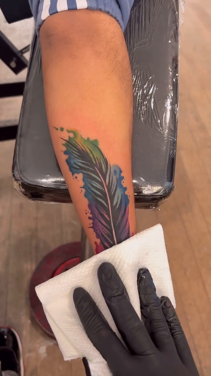 Feather fine line tattoo by Tattoo Artist👨🏼‍🎨