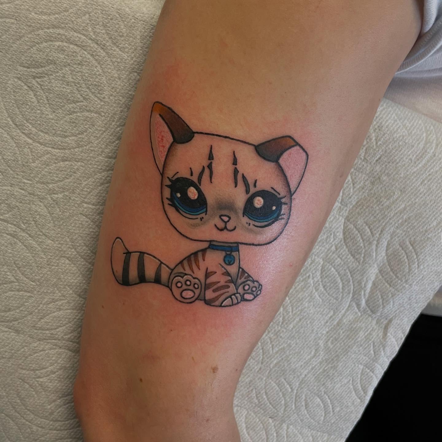 Tattoo by @alexis_studeman — dotwork