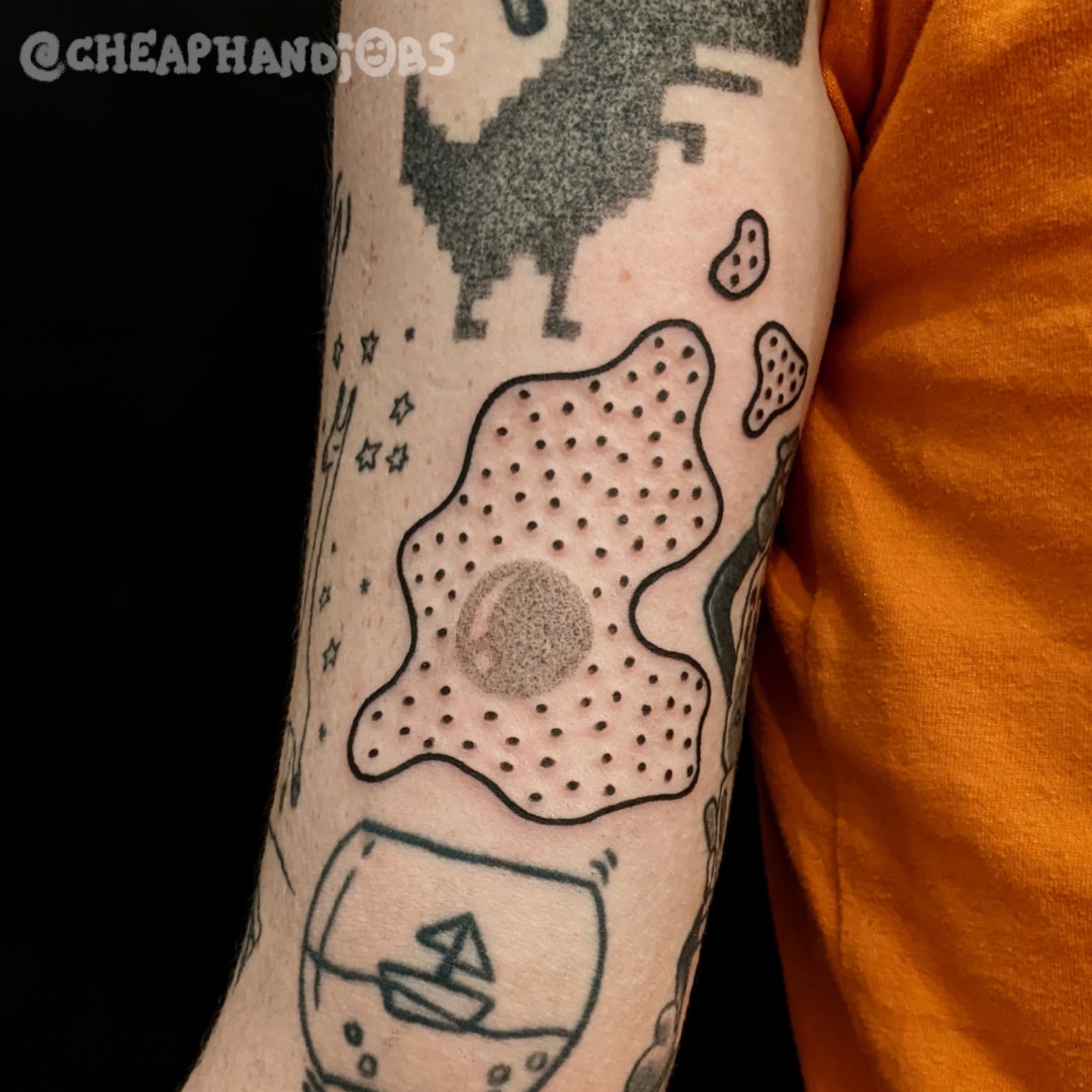 Abstract pattern dotwork tattoo on the forearm by @cheaphandjobs, Leipzig, Germany