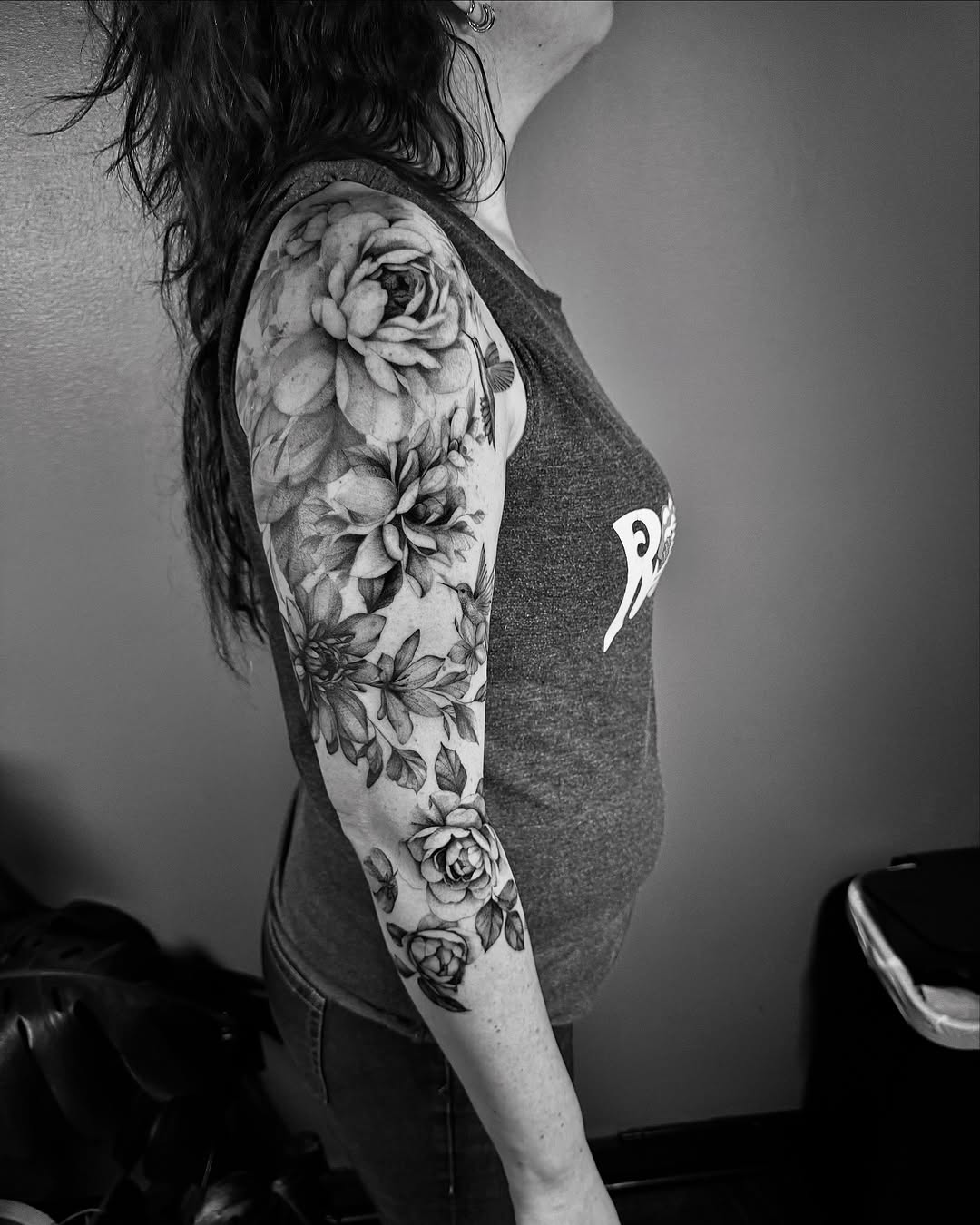 Tattoo by @ninnalopesart — realism, black_and_grey